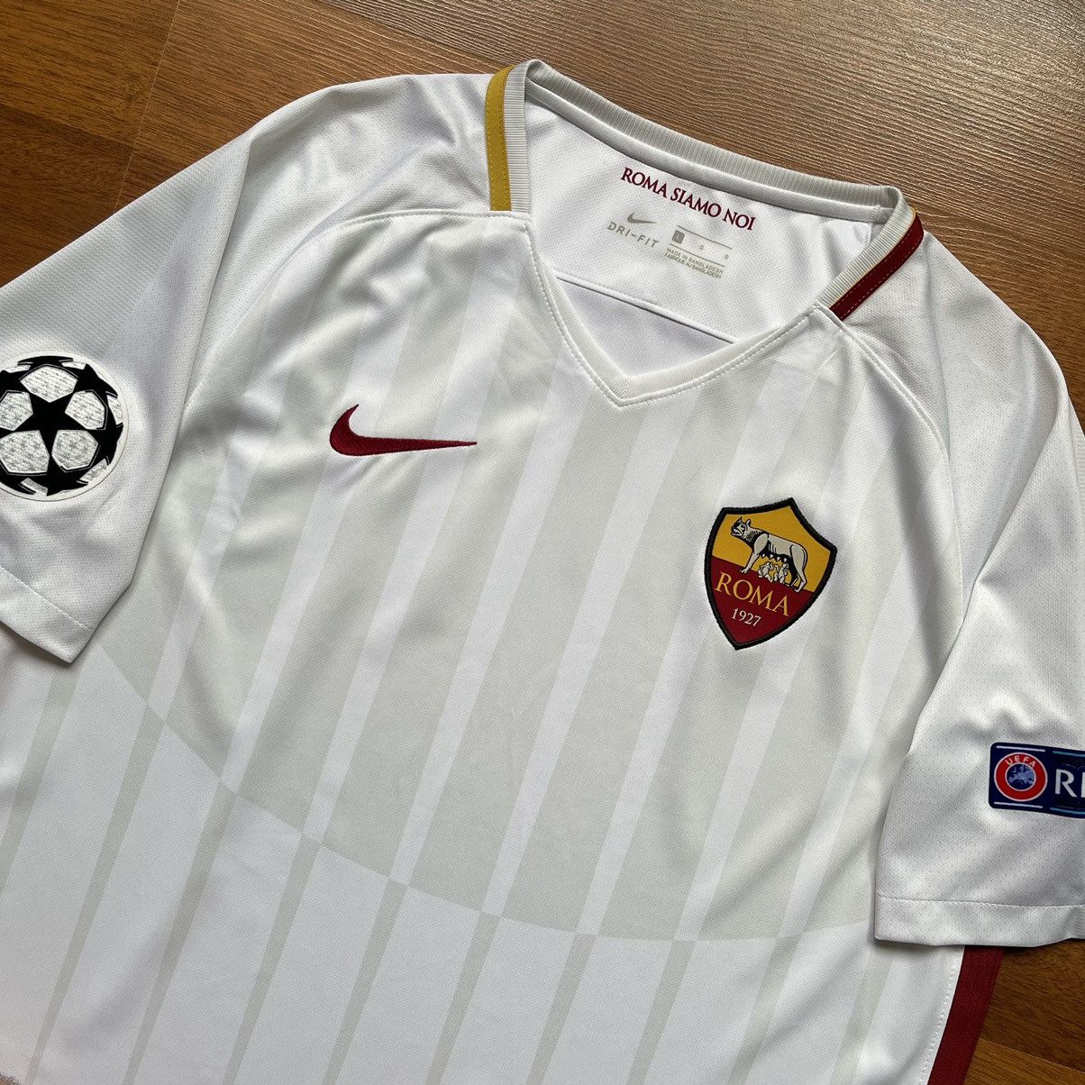 Nike × Vintage AS ROMA NIKE 2017/2018 FOOTBALL SOCCER AWAY JERSEY Size US L / EU 52-54 / 3 - 3 Thumbnail