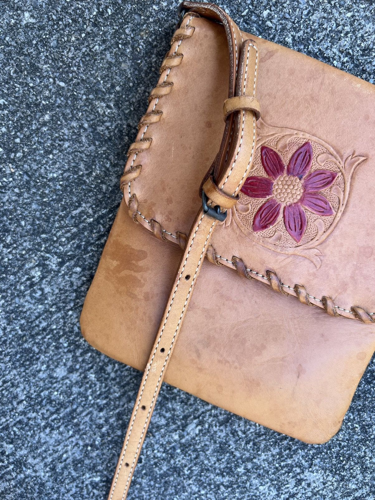 KEITAMARUYAMA Vintage Keita Maruyama Patina Leather Mini Sling Bag Size ONE SIZE - 22 Thumbnail