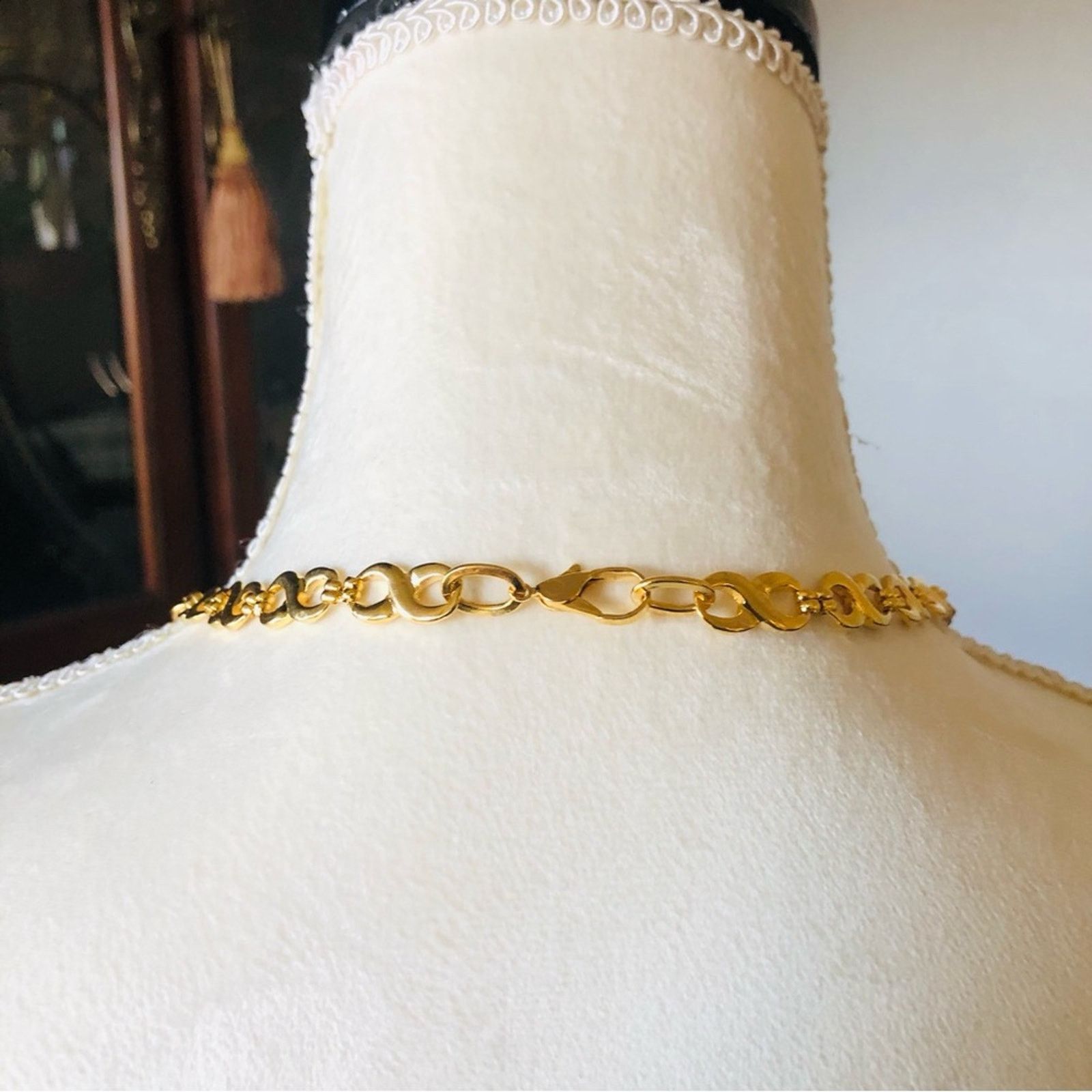 Vintage Vintage 80s shiny gold infinity link necklace set NIB Size ONE SIZE - 7 Thumbnail