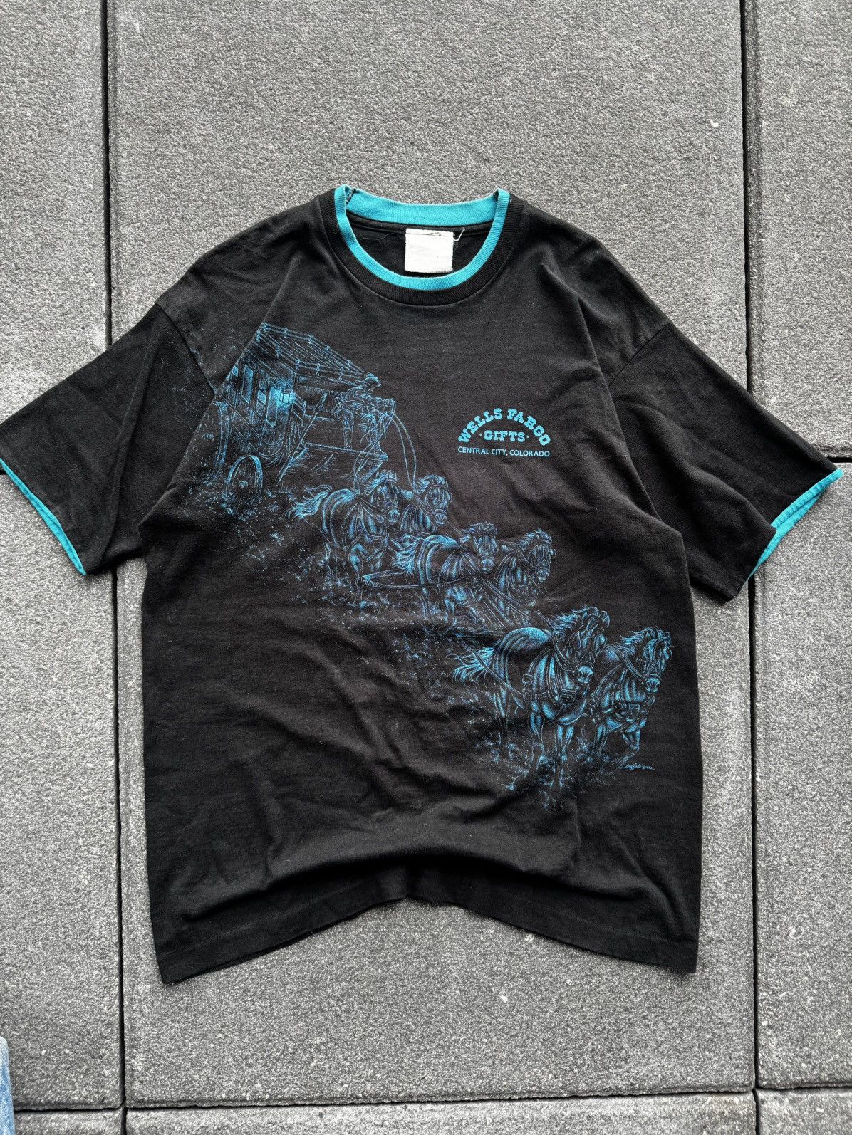 Vintage VINTAGE FADED 90's WELLS FARGO TEE Size US XL / EU 56 / 4 - 2 Thumbnail