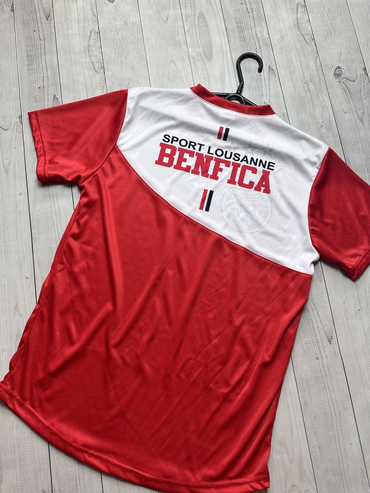 Other Benfica soccer tee big logo soccer size S/M Size US M / EU 48-50 / 2 - 2 Thumbnail