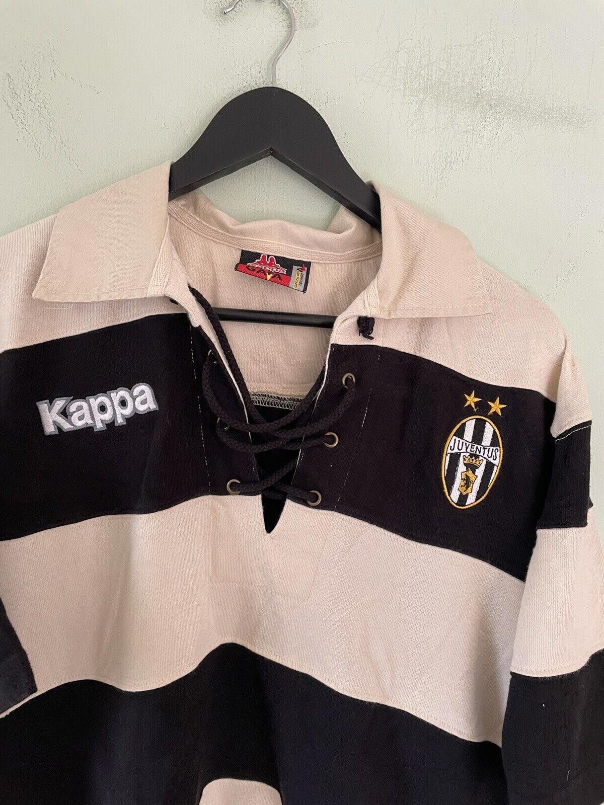 Designer Vintage Juventus Footbalk Shirt Fits A Large Size ONE SIZE - 4 Thumbnail