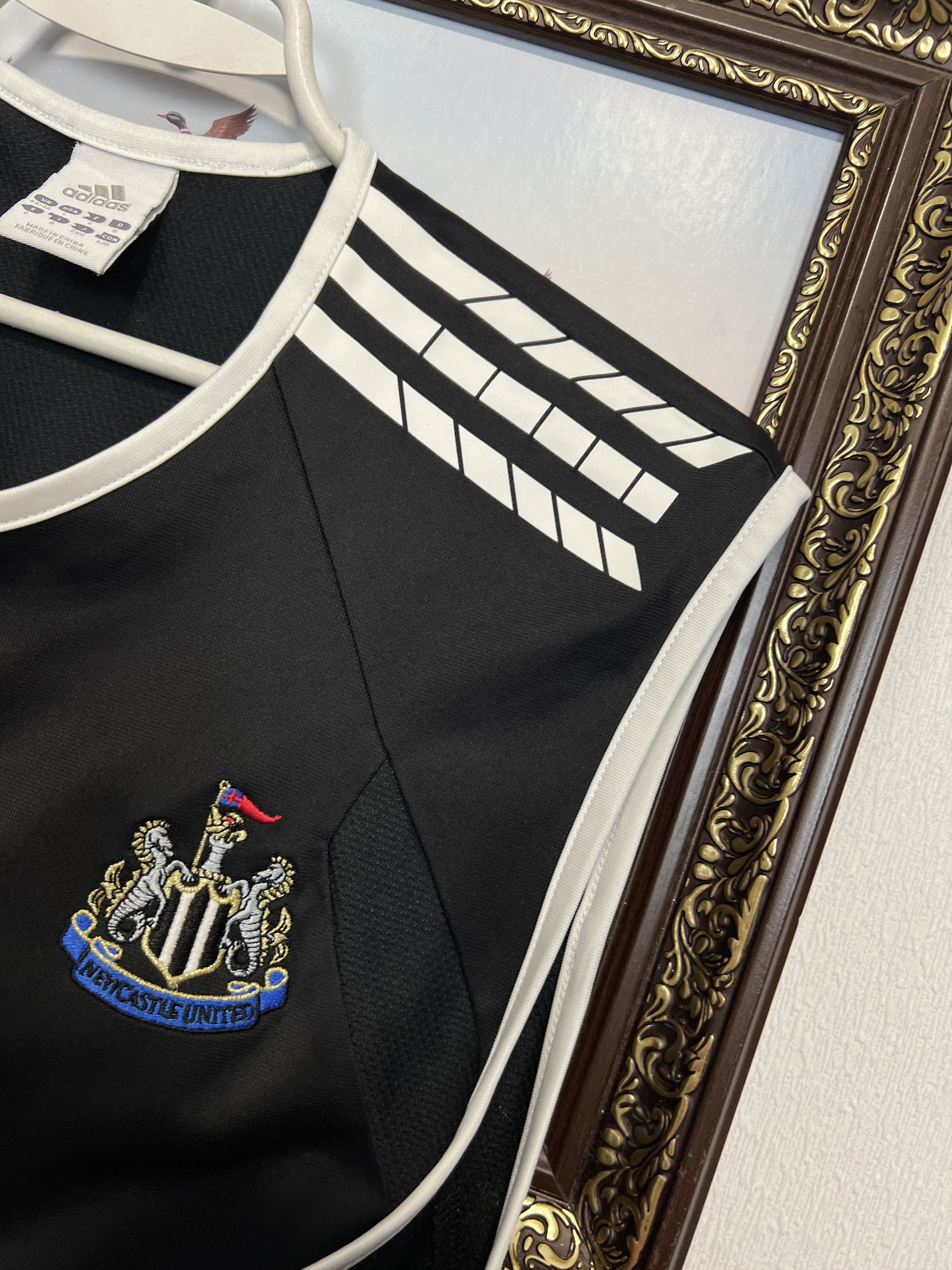 Adidas Newcastle United Football Train Shirt Vest Soccer Jersey Size US L / EU 52-54 / 3 - 4 Thumbnail