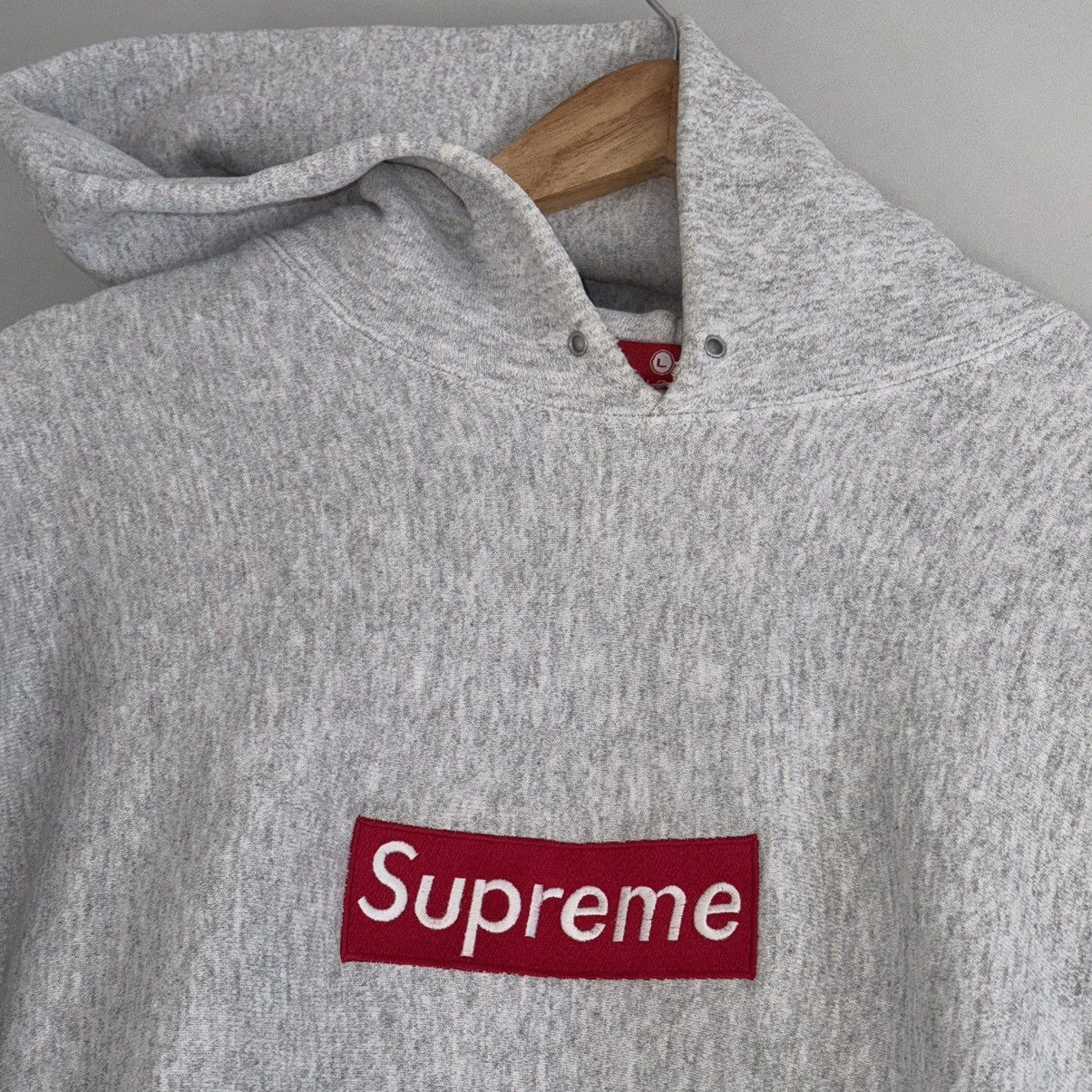 Supreme × Vintage RARE Supreme Employee / Red Grey Box Logo Hoodie Size US L / EU 52-54 / 3 - 1 Thumbnail