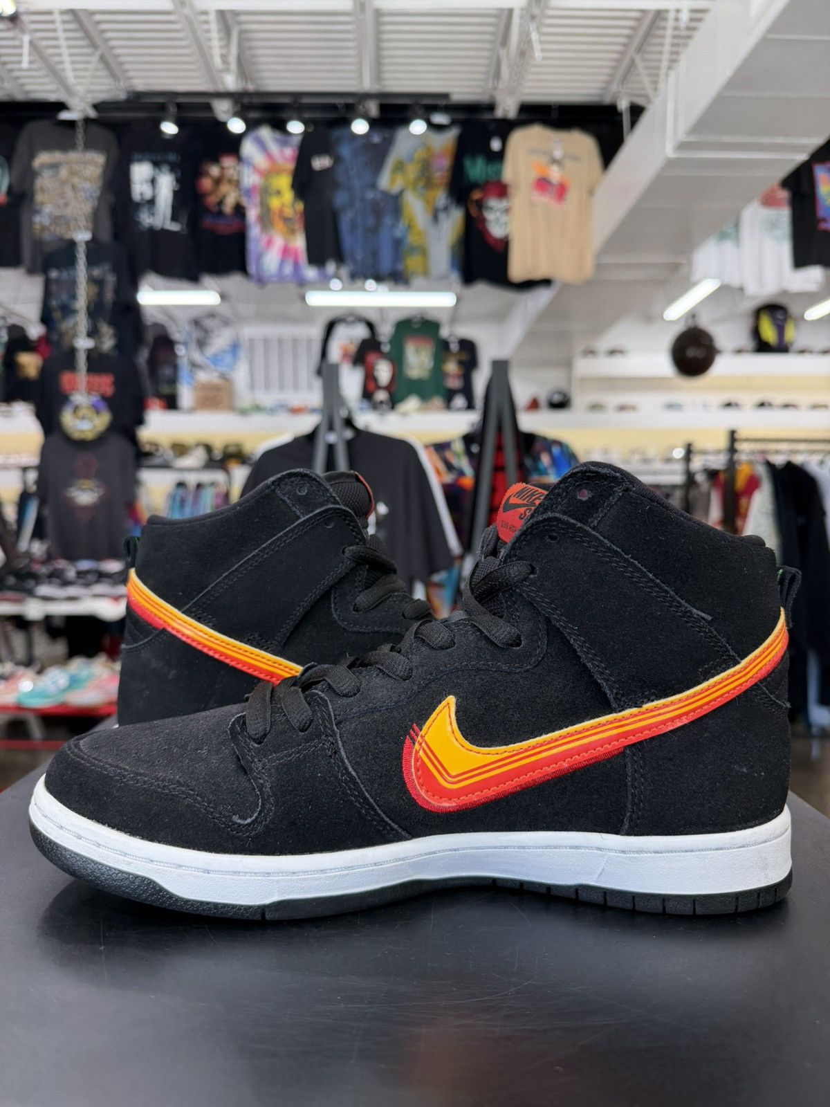 Nike Nike SB Dunk High Truck It Size 9.5 (2020) Size US 9.5 / EU 42-43 - 4 Thumbnail