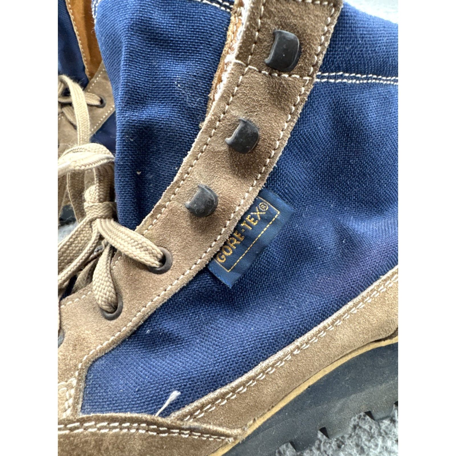 Vibram VINTAGE Gore-Tex Vibram Boots Mens 8.5 Blue Tan Canvas Leather Suede Rubber Outdoor Combat Hiking Leather Insole Leather Sole Lace Up Mens Boots Size US 9 / EU 42 - 2 Thumbnail
