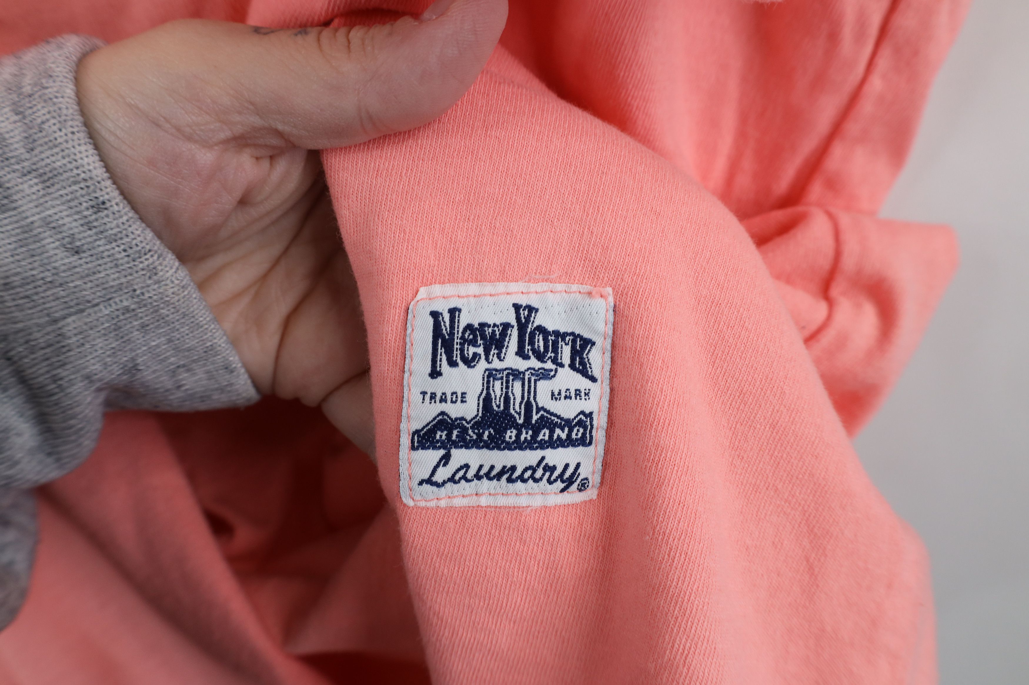 Vintage Vintage 90s Streetwear Baggy Cotton V-Neck T-Shirt Pink USA Size US XXL / EU 58 / 5 - 4 Thumbnail