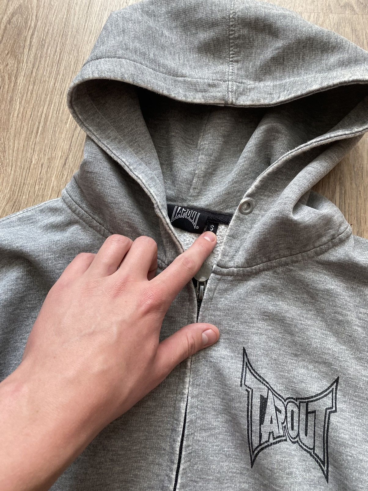 Affliction × Tapout Crazy vintage y2k TAPOUT distressed skulls zip up hood skate Size US S / EU 44-46 / 1 - 7 Thumbnail