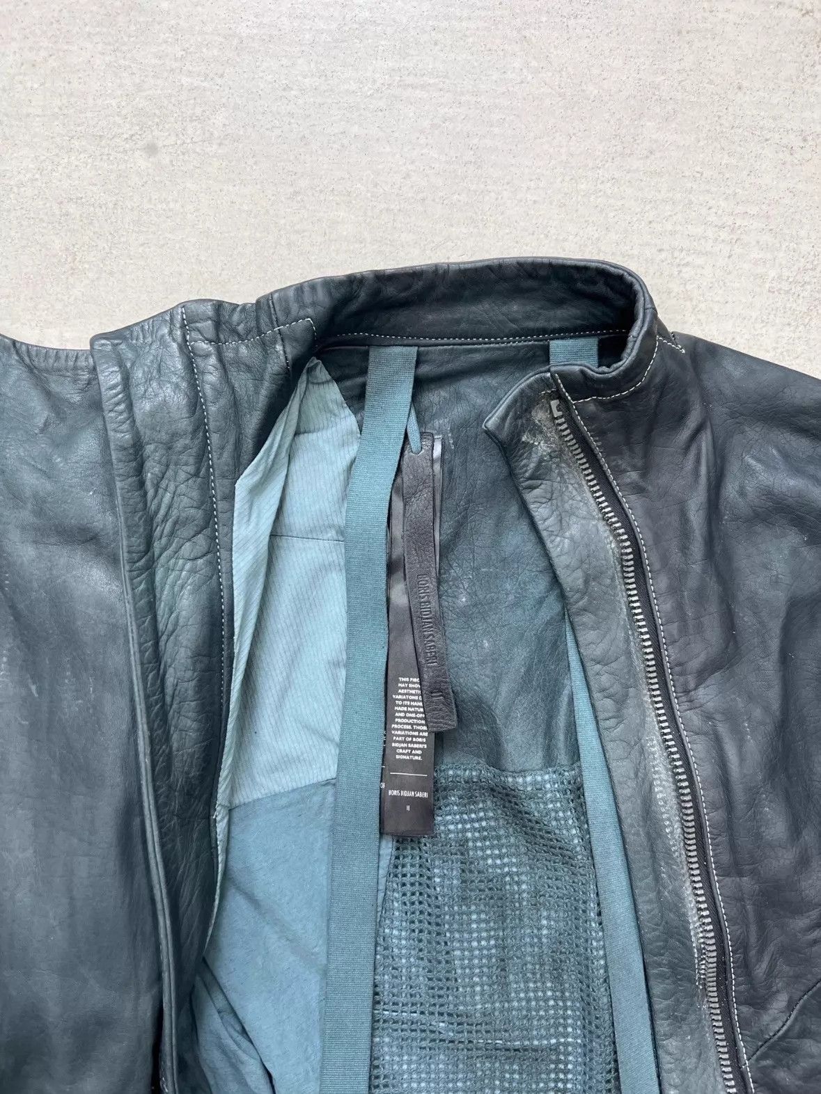Boris Bidjan Saberi Boris Bidjan Saberi J4 Distressed Horsehide Jacket L New Size US L / EU 52-54 / 3 - 3 Thumbnail
