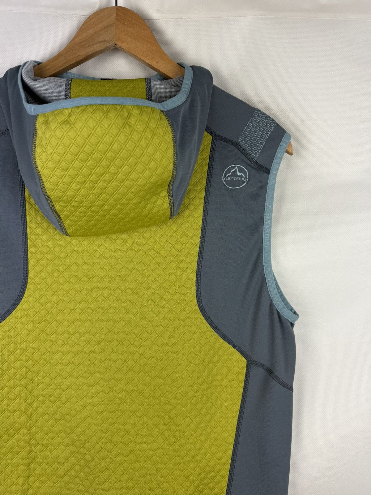 La Sportiva La Sportiva AW1718 Outdoor Hooded Dimension Vest Waistcoat Size US M / EU 48-50 / 2 - 20 Thumbnail