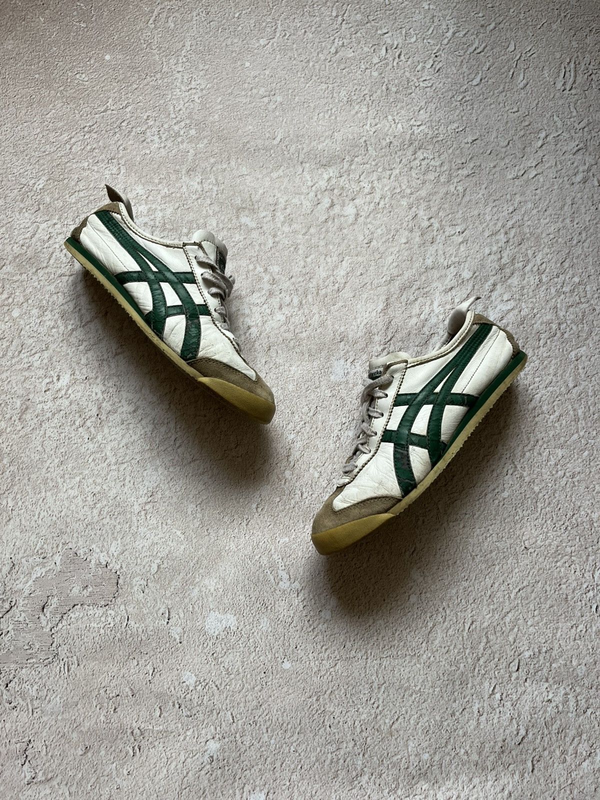 Asics Onitsuka Tiger Vintage Leather Sneakers — Green/White Size US 7 / EU 40 - 2 Thumbnail