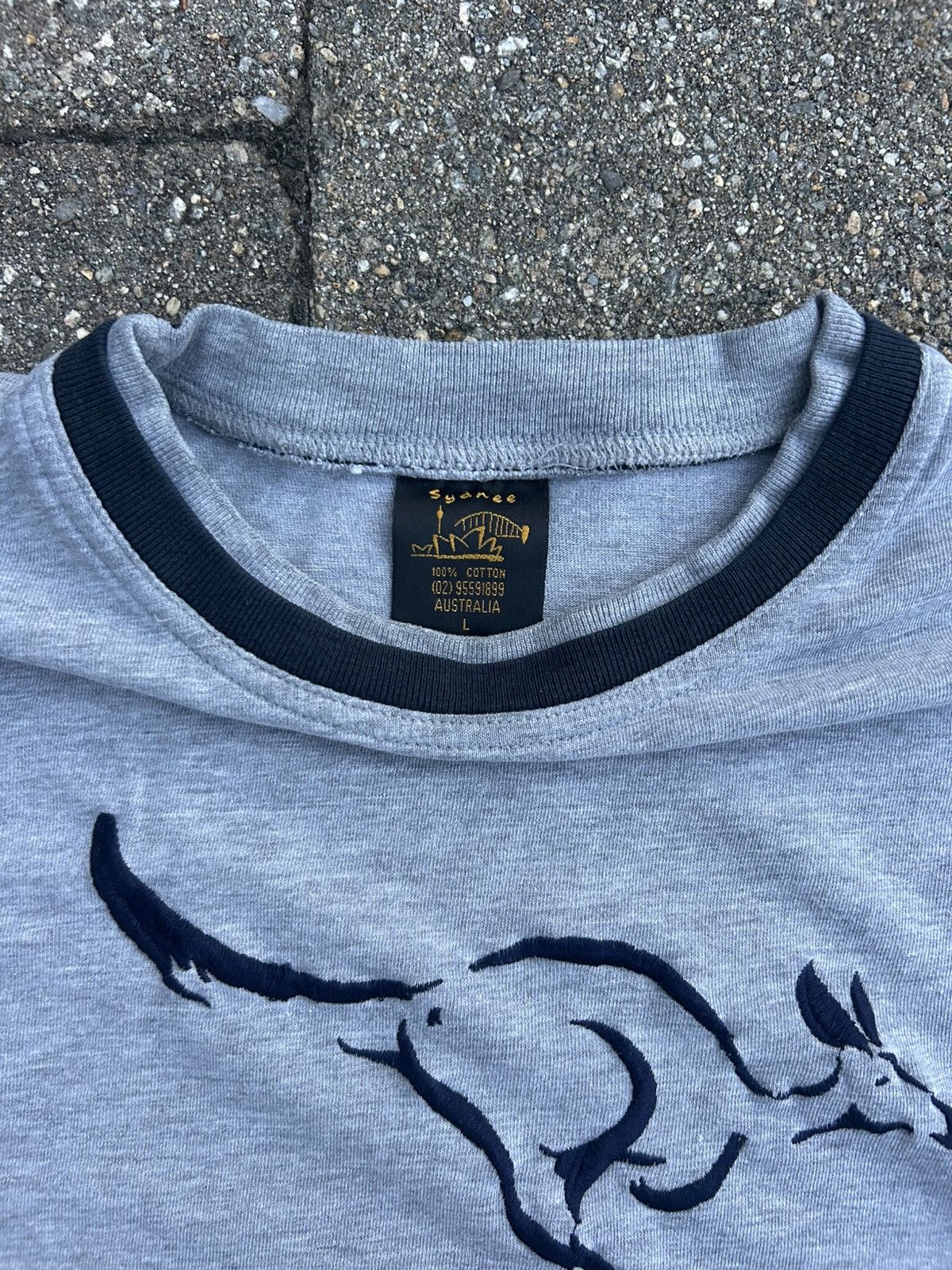 Vintage Vintage grey Australia t shirt Size US L / EU 52-54 / 3 - 3 Thumbnail