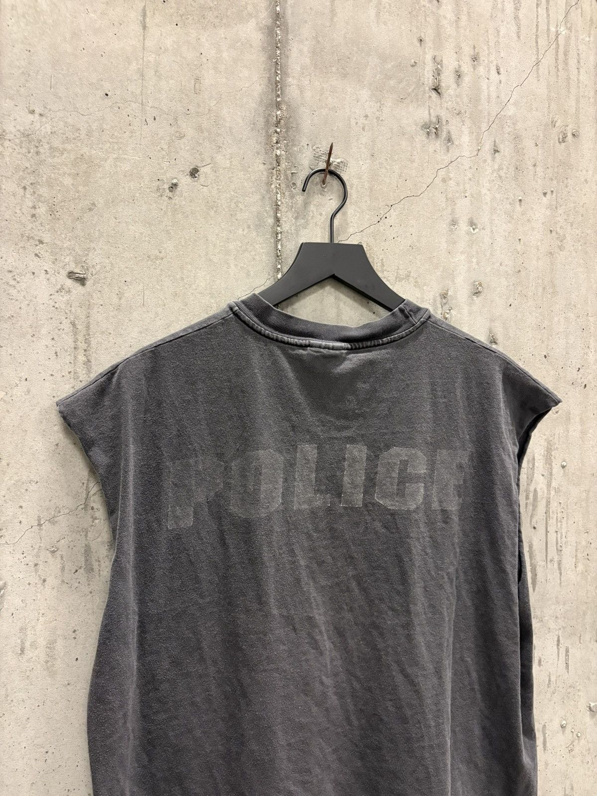Vintage Vintage Police Tank Thrashed Faded Grunge Band Distressed Size US L / EU 52-54 / 3 - 4 Thumbnail