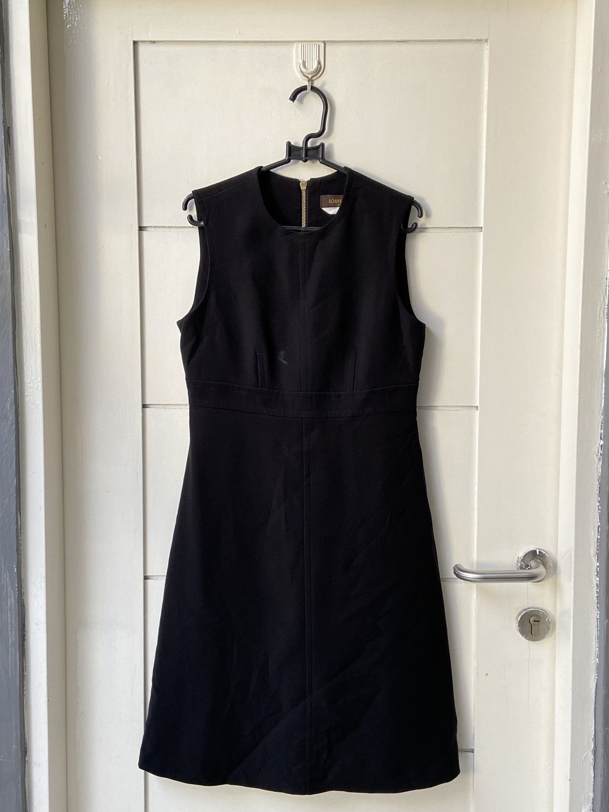 Louis Vuitton LOUIS VUITTON Black Midi Dress Size XS / US 0-2 / IT 36-38 - 1 Thumbnail