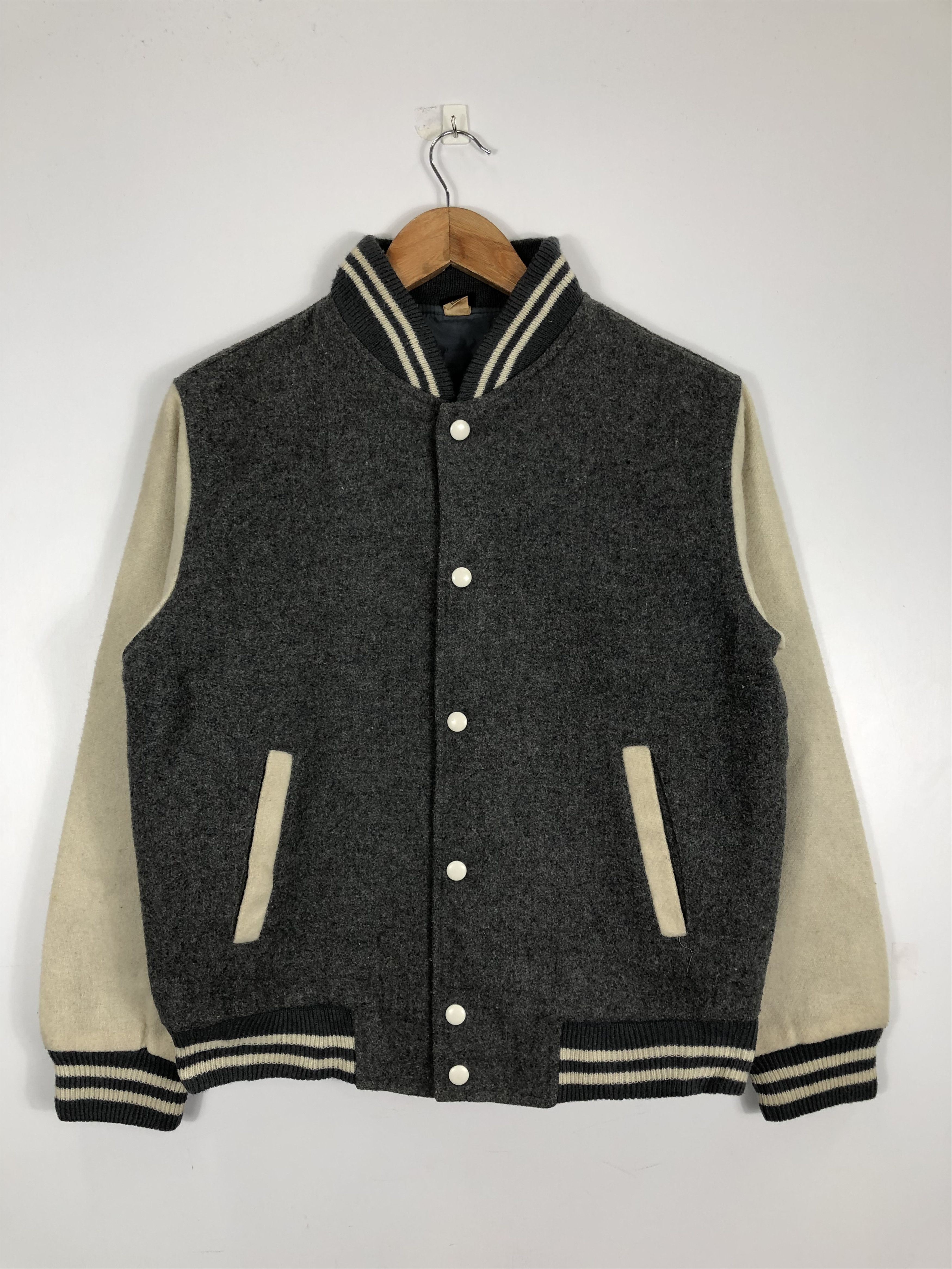 Japanese Brand Vintage Wool Varsity Jacket Japanese Brand V0209 Size US M / EU 48-50 / 2 - 1 Thumbnail