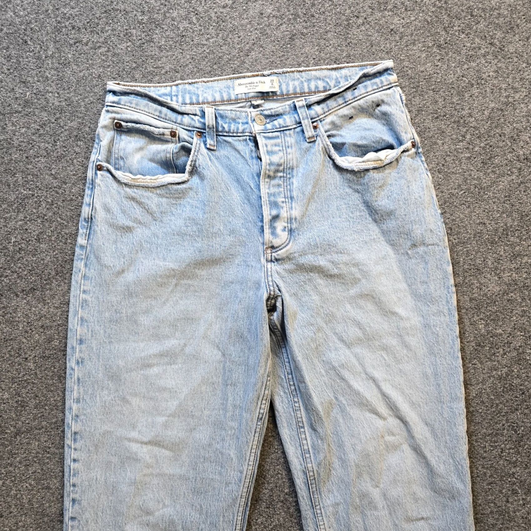 Abercrombie & Fitch Abercrombie & Fitch Jeans Womens 8 Long Blue 90s Baggy Low Rise Buttonfly Capsule Straight Jeans Womens 8 Tall Denim Distressed Size 30" / US 8 / IT 44 - 2 Thumbnail