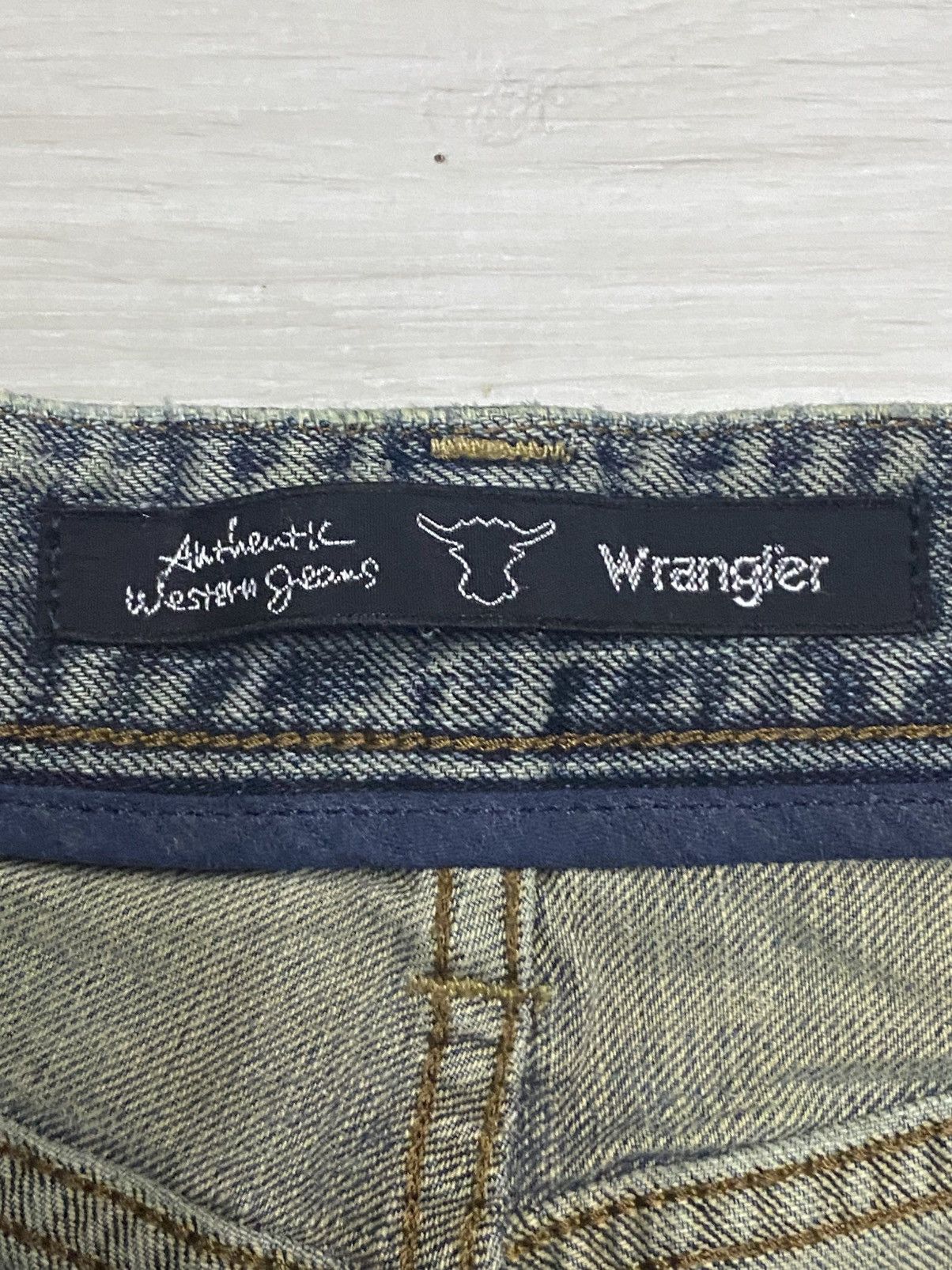 Wrangler Wrangler authentic Western Geams Faded Distressed Loose Jean Size US 30 / EU 46 - 11 Thumbnail