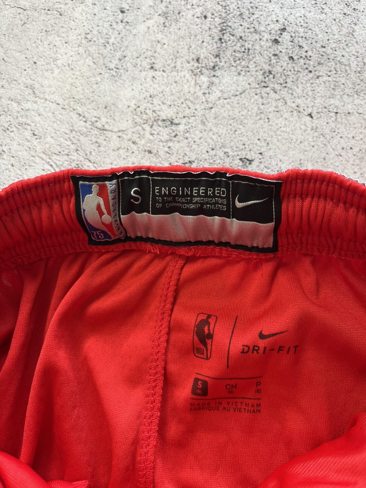 Nike Nike Chicago Bulls NBA Basketball Short Size S Size US 30 / EU 46 - 4 Thumbnail