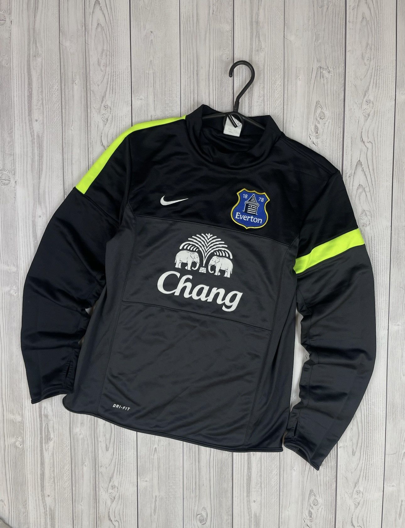 Nike Vintage nike Everton soccer sweatshirt size M rare Size US M / EU 48-50 / 2 - 1 Thumbnail