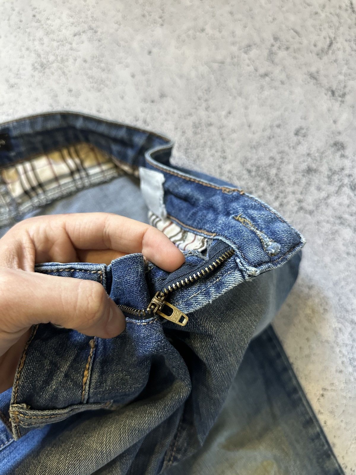 Burberry × Vintage Vintage Burberry London Denim Jeans Low Landing Y2K USA Size US 32 / EU 48 - 9 Thumbnail