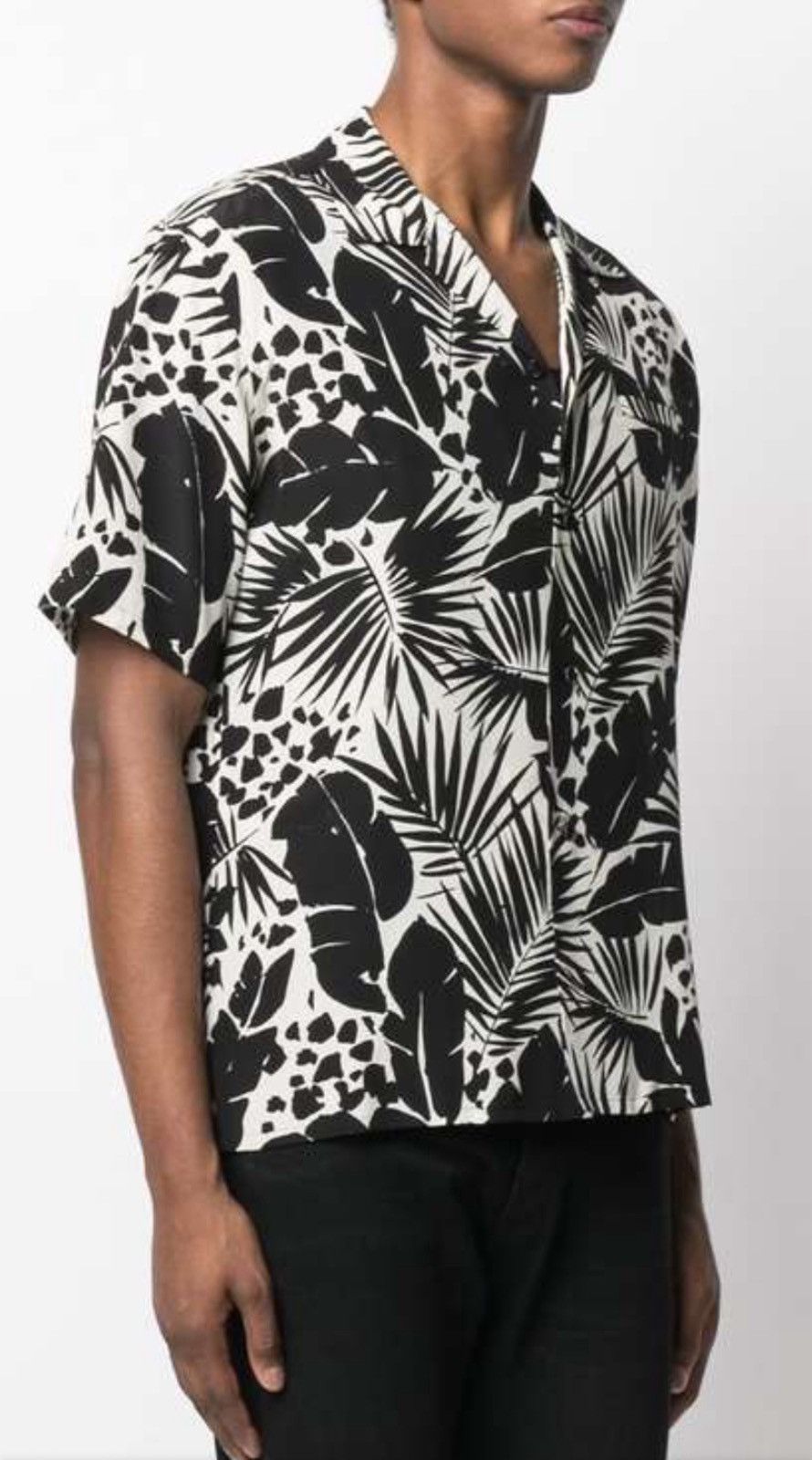 Saint Laurent Paris Tropical Shark-Collar Short Sleeve Silk Shirt collar size39 Size US M / EU 48-50 / 2 - 3 Thumbnail