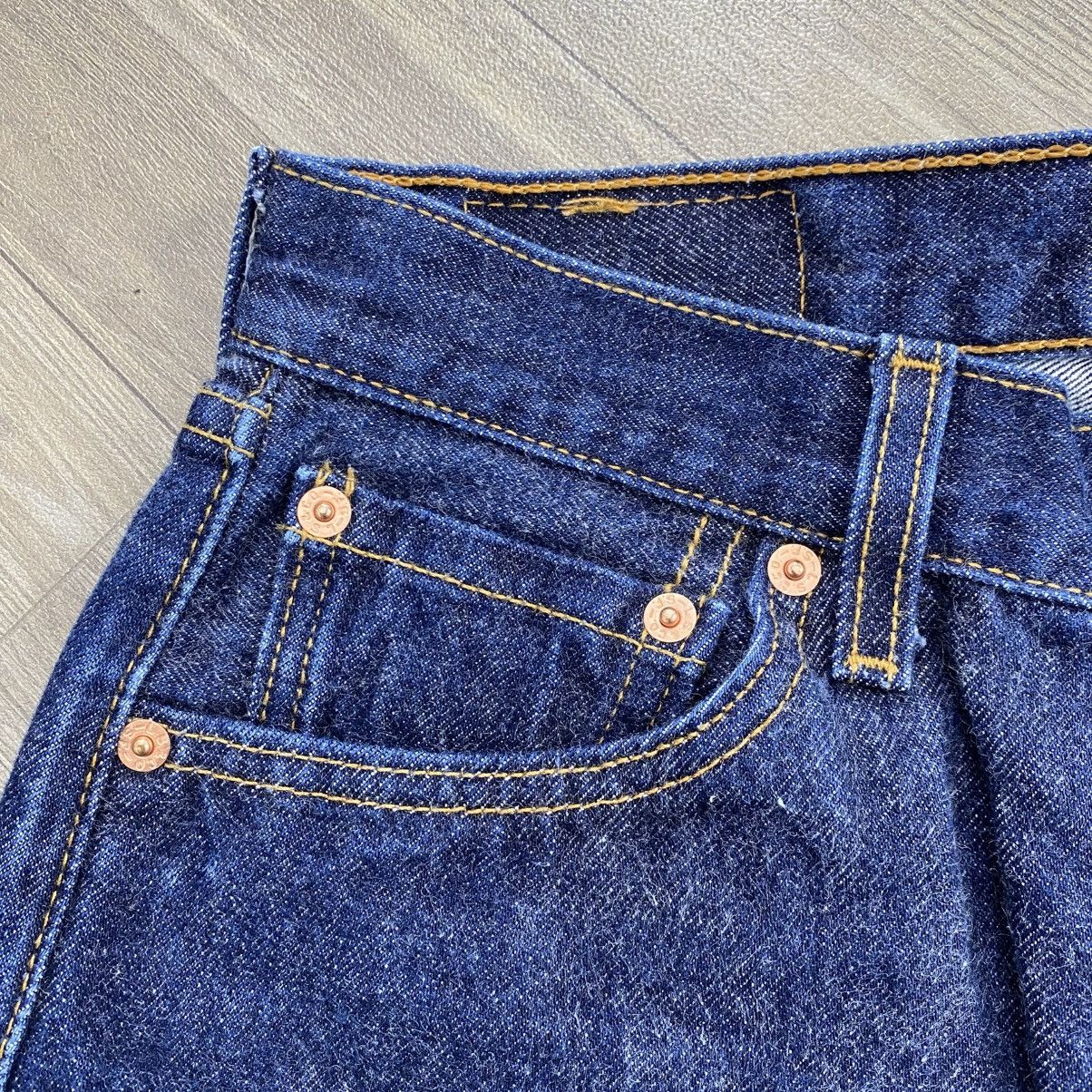 Levi's Vintage Clothing 🇺🇸1990s Vintage Levis 501 USA 30x32 Indigo Jeans Size US 30 / EU 46 - 6 Thumbnail