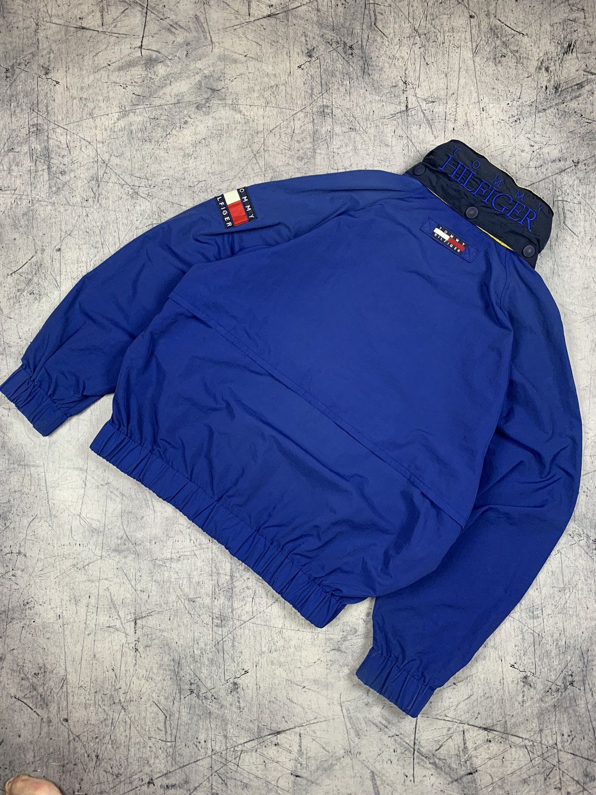 Tommy Hilfiger Vintage Tommy Hilfiger Sailing Jacket Nylon Blue Size M Zip Size US M / EU 48-50 / 2 - 5 Thumbnail