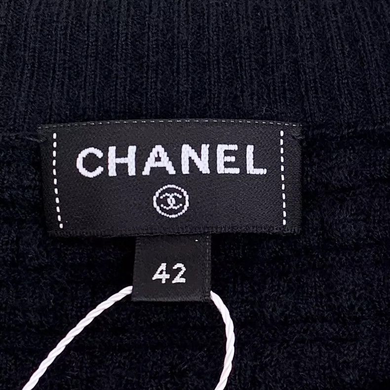 Chanel Chanel Black cashmere single-breasted long-sleeved knitted Size M / US 6-8 / IT 42-44 - 5 Thumbnail