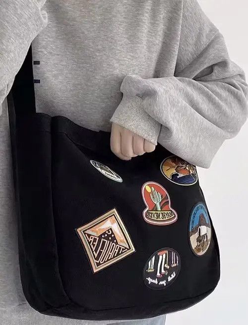 Japanese Brand Fashion y2k patches canvas shoulder messenger bag vintage Size ONE SIZE - 1 Thumbnail