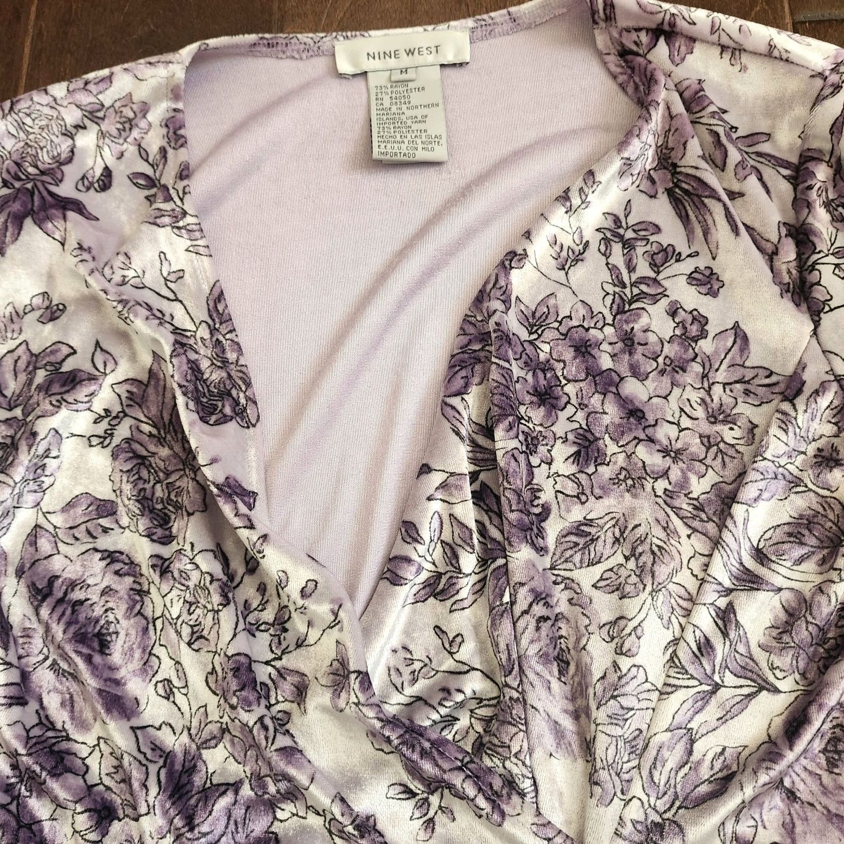 Nine West Nine West Womens Floral V-Neck Long Sleeve Blouse Purple Embellished Top Medium Size M / US 6-8 / IT 42-44 - 7 Thumbnail