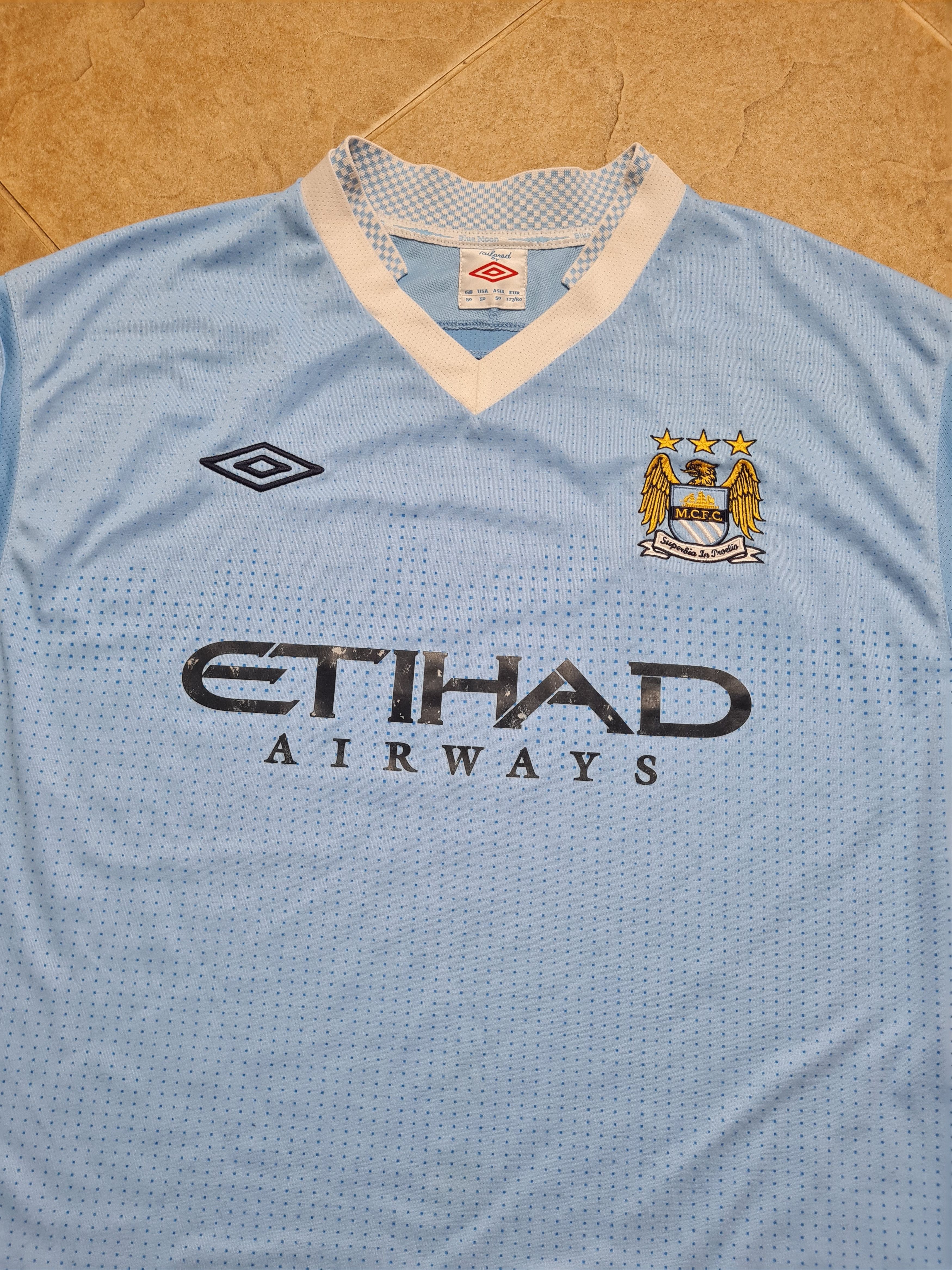Umbro Manchester City 2011-012 Football Shirt Umbro Long Sleeve Size US XXL / EU 58 / 5 - 17 Thumbnail