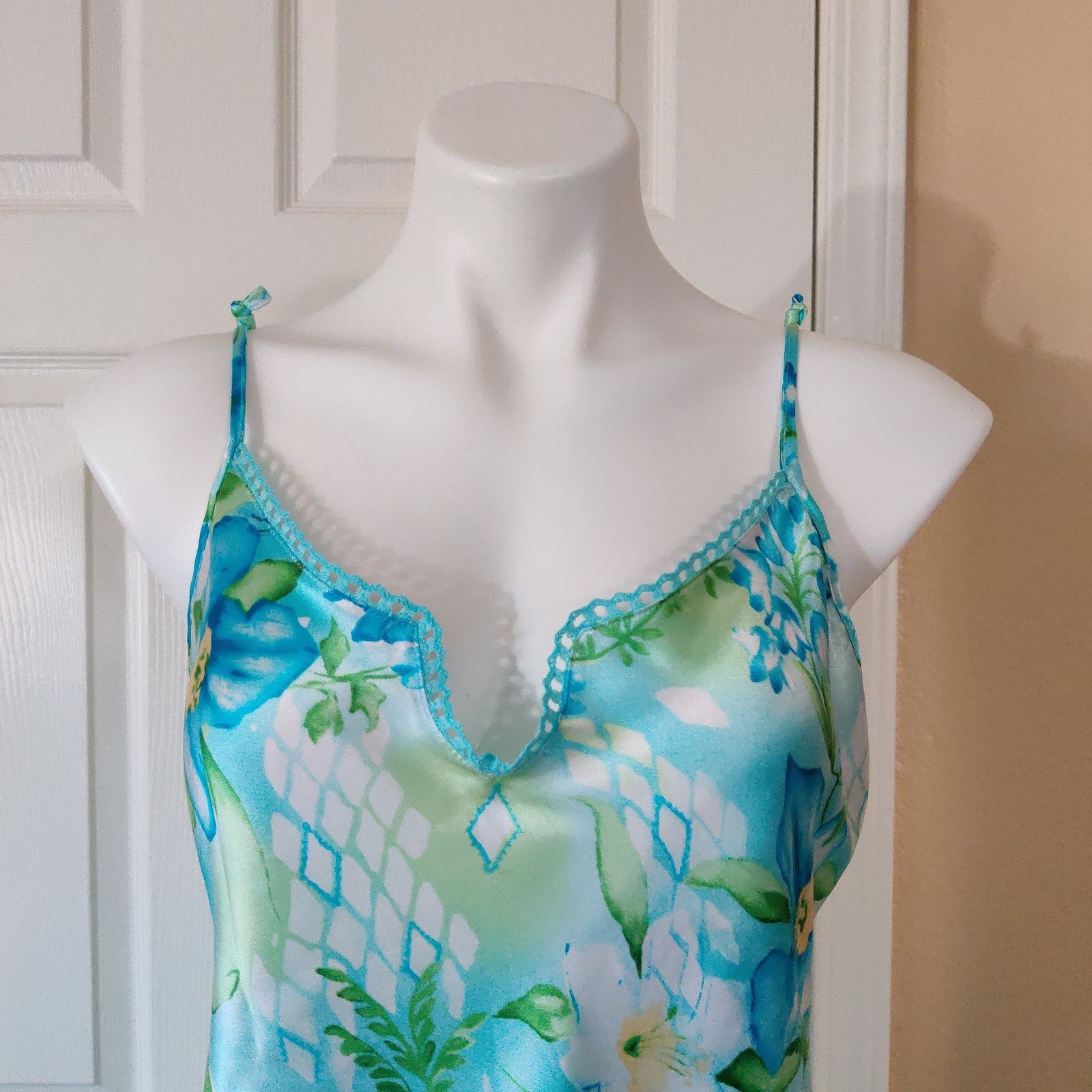 Vintage Vintage Sophia by Delicates silky chemise robe set Size ONE SIZE - 2 Thumbnail