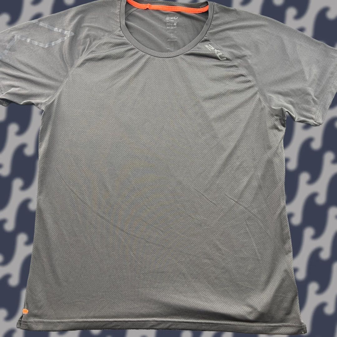 2XU 2XU Mens Shirt Large Gray Quick Dry Stretch Short Sleeve T-Shirt Sports Track Mens L Frontline 2XU Shirt Gray Quick Dry Stretch Mens L Size US L / EU 52-54 / 3 - 1 Thumbnail