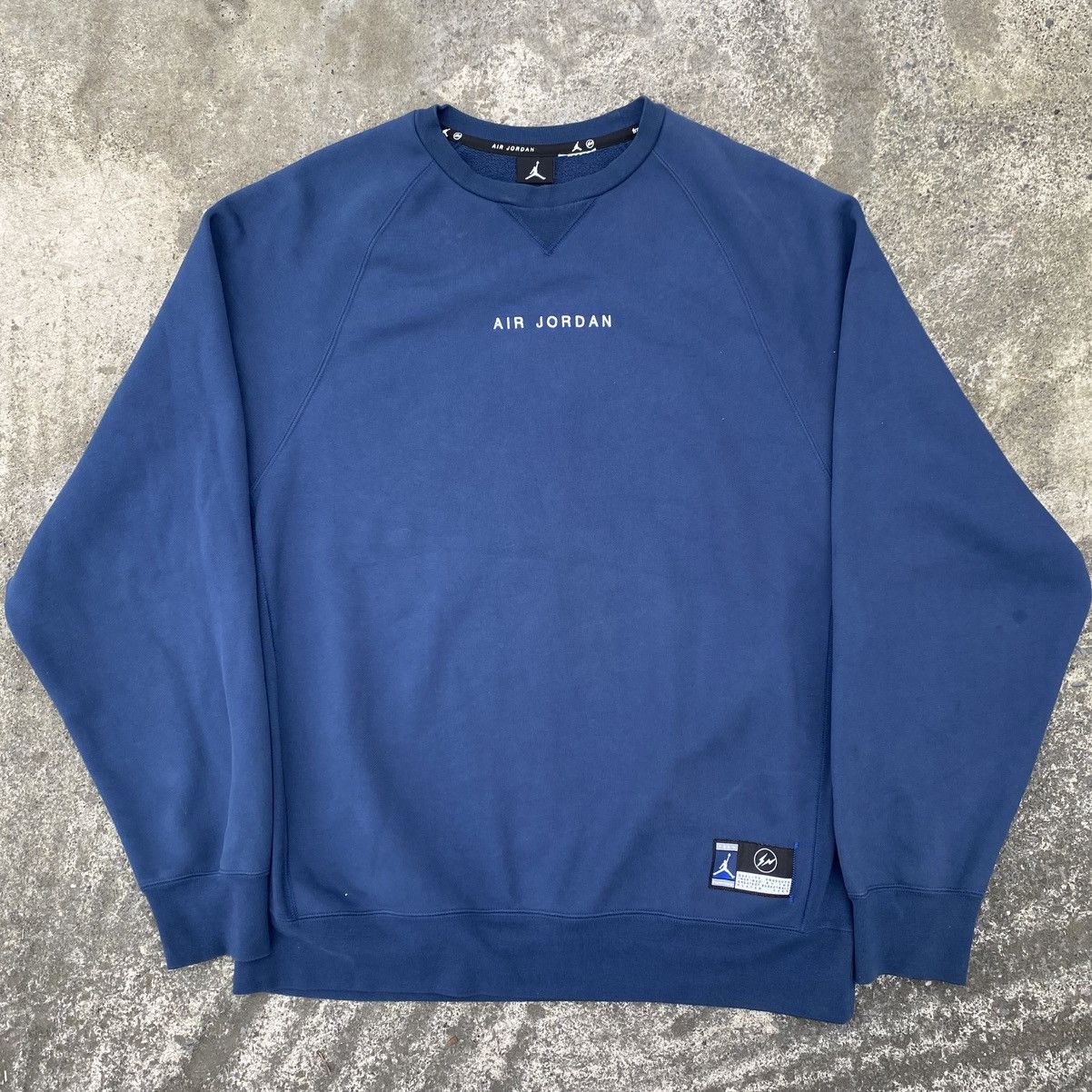Fragment Design × Jordan Brand Nike Jordan x Fragment Crewneck Size US XXL / EU 58 / 5 - 2 Thumbnail