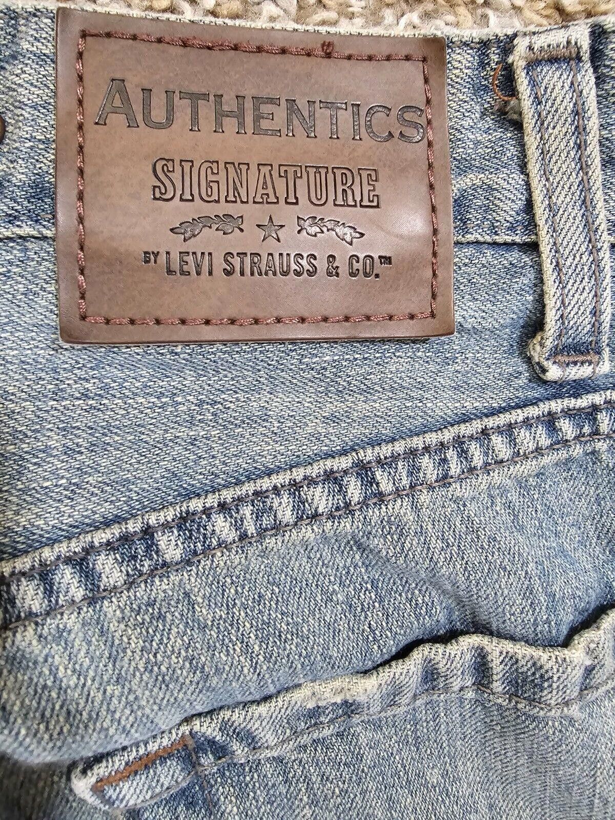 Designer levi strauss signature jeans copper riveted 30x32 Low Boot Size US 30 / EU 46 - 9 Thumbnail