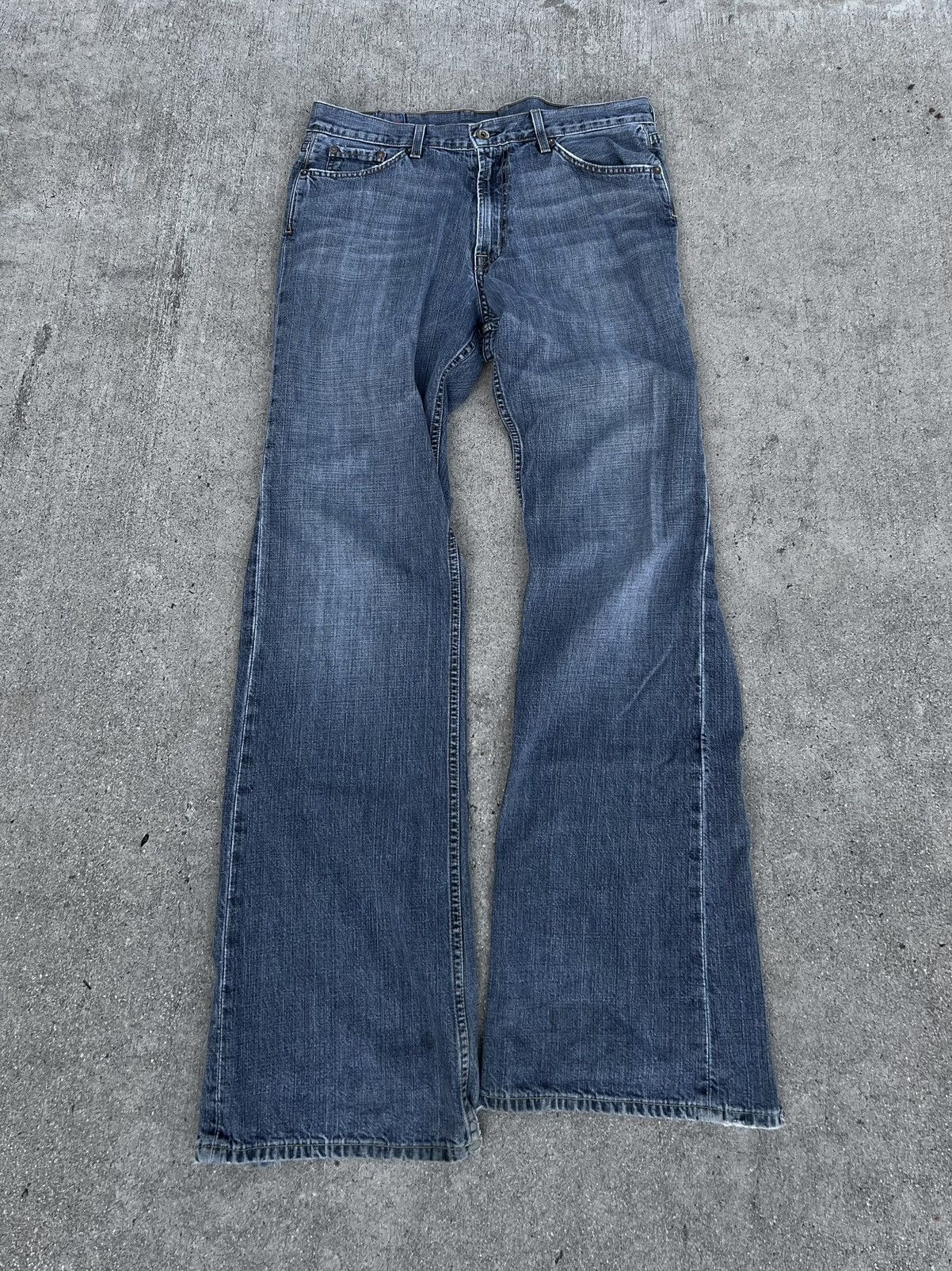 image of Lucky Vintage Flared Lucky Brand Denim in Blue, Men's (Size 36)