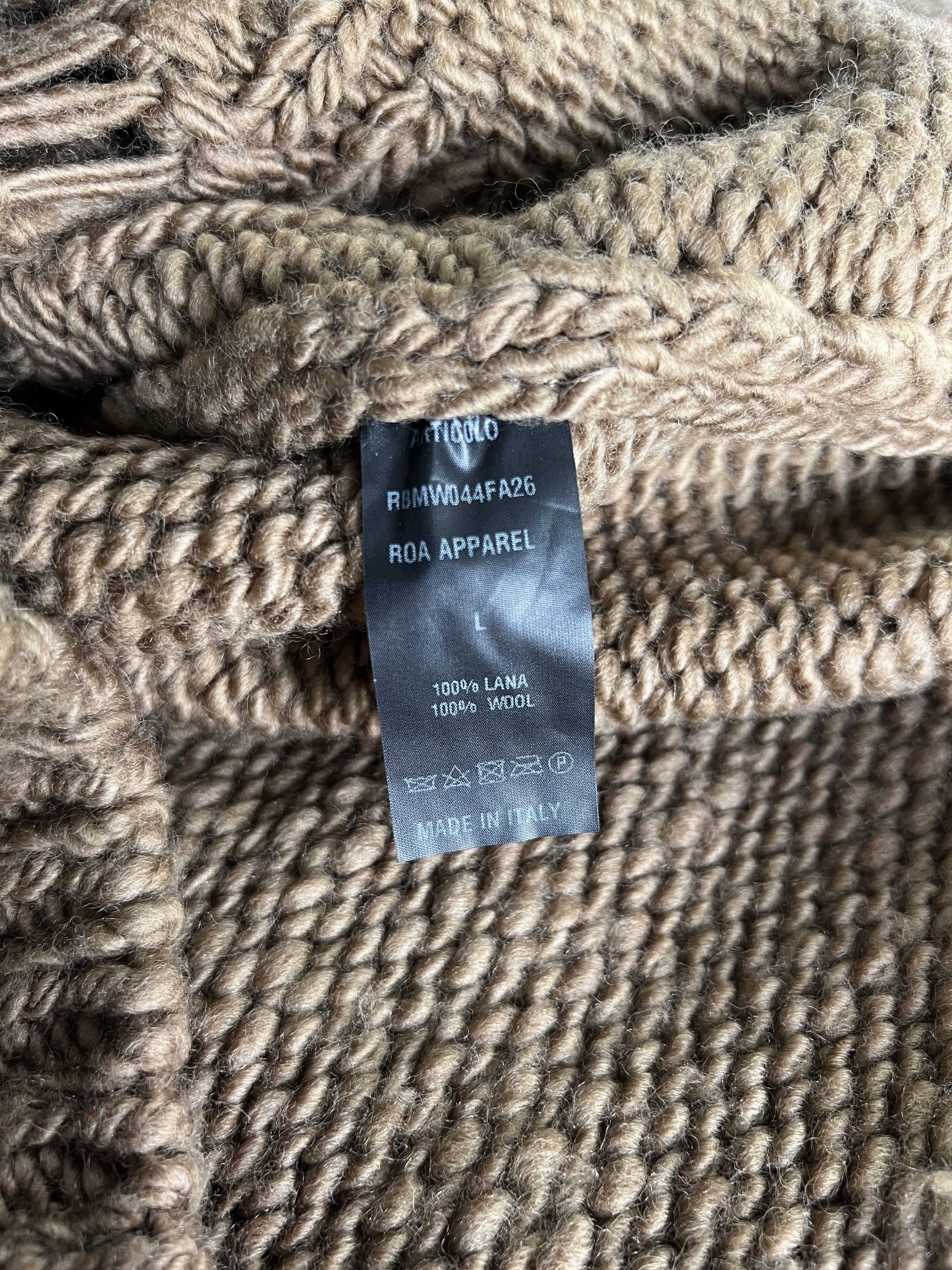 ROA ROA Winter Hand Made Zip Up Sweater in Light Brown Size US L / EU 52-54 / 3 - 9 Thumbnail