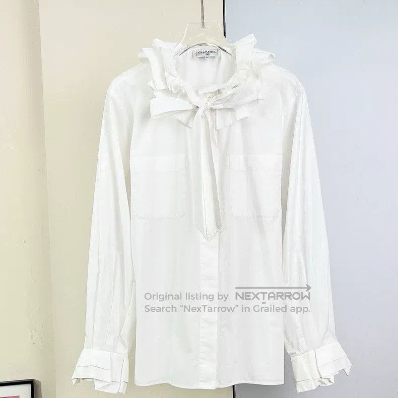 Chanel Chanel White shirt with lace collar Size XS / US 0-2 / IT 36-38 - 2 Thumbnail
