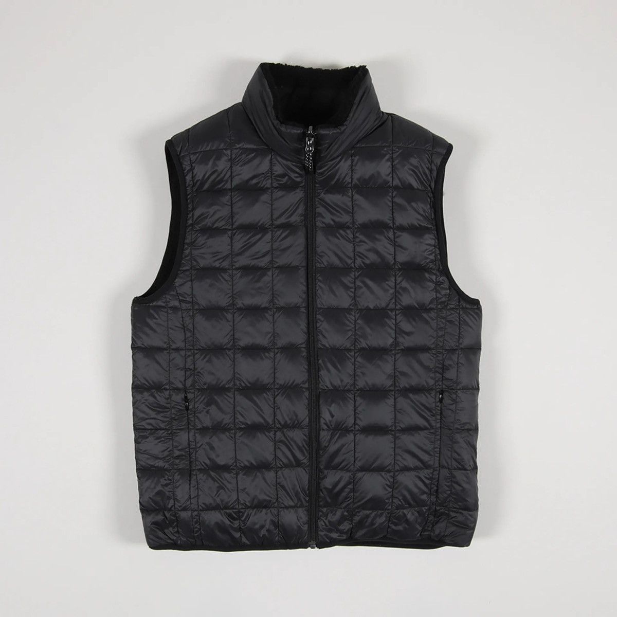 TAION TAION Men's Reversible Boa Fleece Down Vest in Black/Black Size US M / EU 48-50 / 2 - 4 Thumbnail