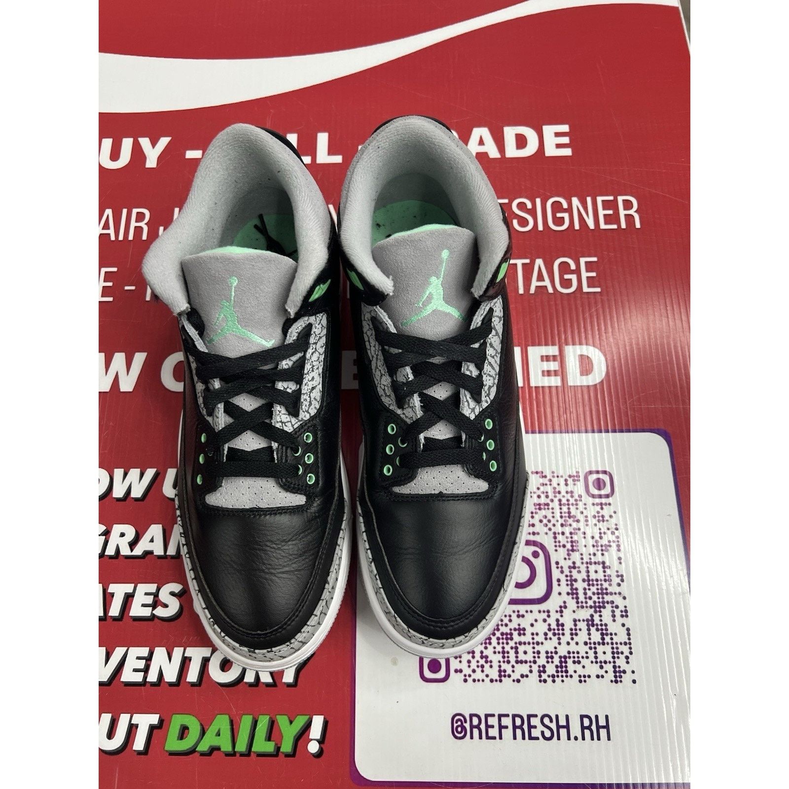 Jordan Brand Air Jordan 3 Retro Green Glow Size 10 (CT8532-031) Size US 10 / EU 43 - 4 Thumbnail