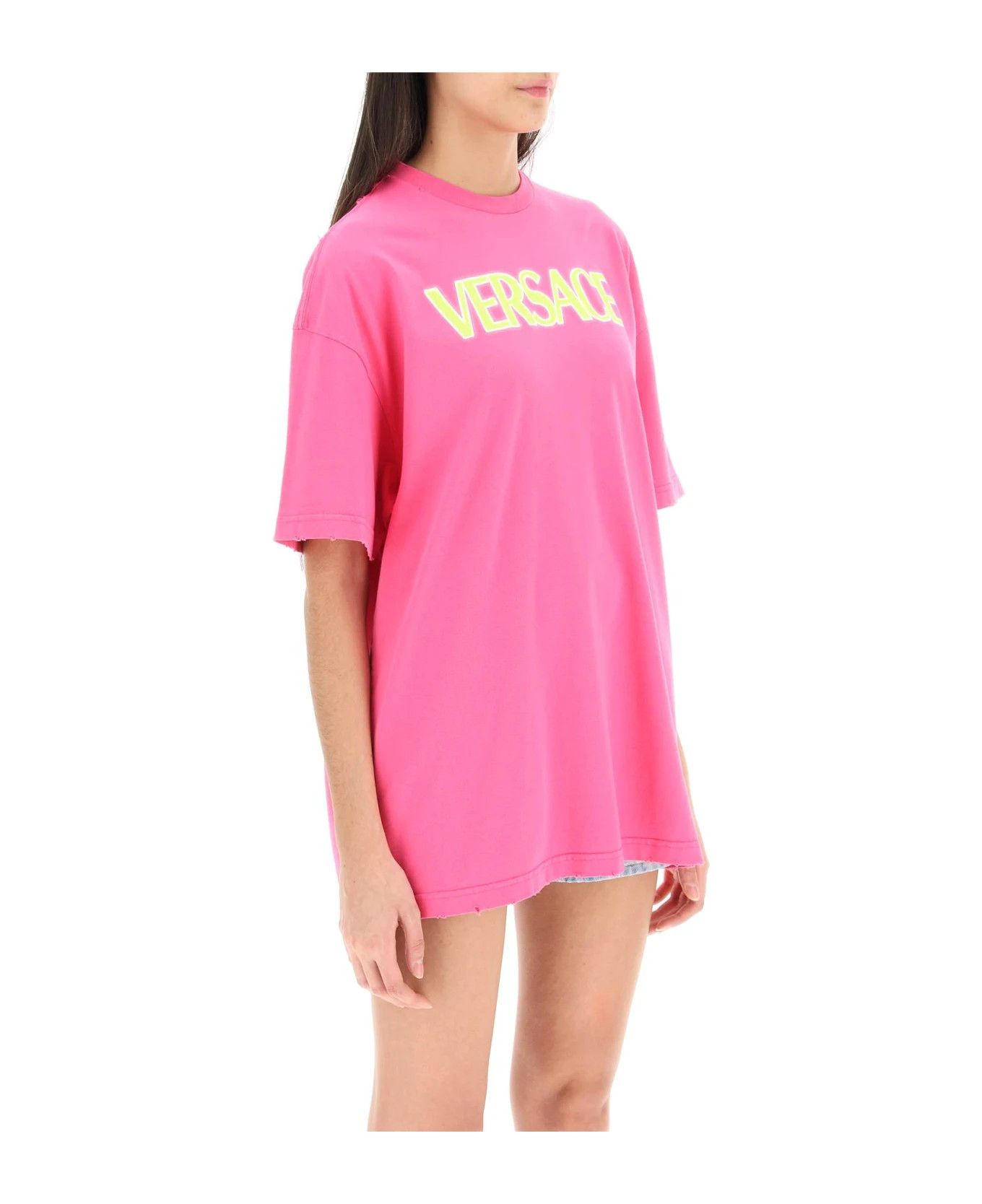Versace o1y0226 Logo Crewneck T-Shirt in Fuchsia Size XS / US 0-2 / IT 36-38 - 2 Thumbnail