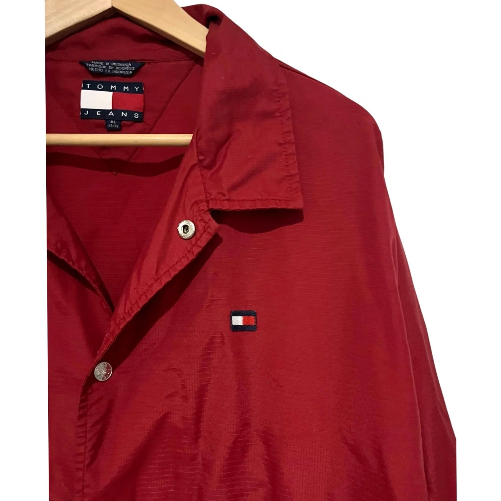 Tommy Hilfiger VINTAGE Tommy Hilfiger Windbreaker Jacket XL Red Plaid Nylon Snap Logo 90s Hip Hop Classic Mens Windbreaker Size US XL / EU 56 / 4 - 3 Thumbnail