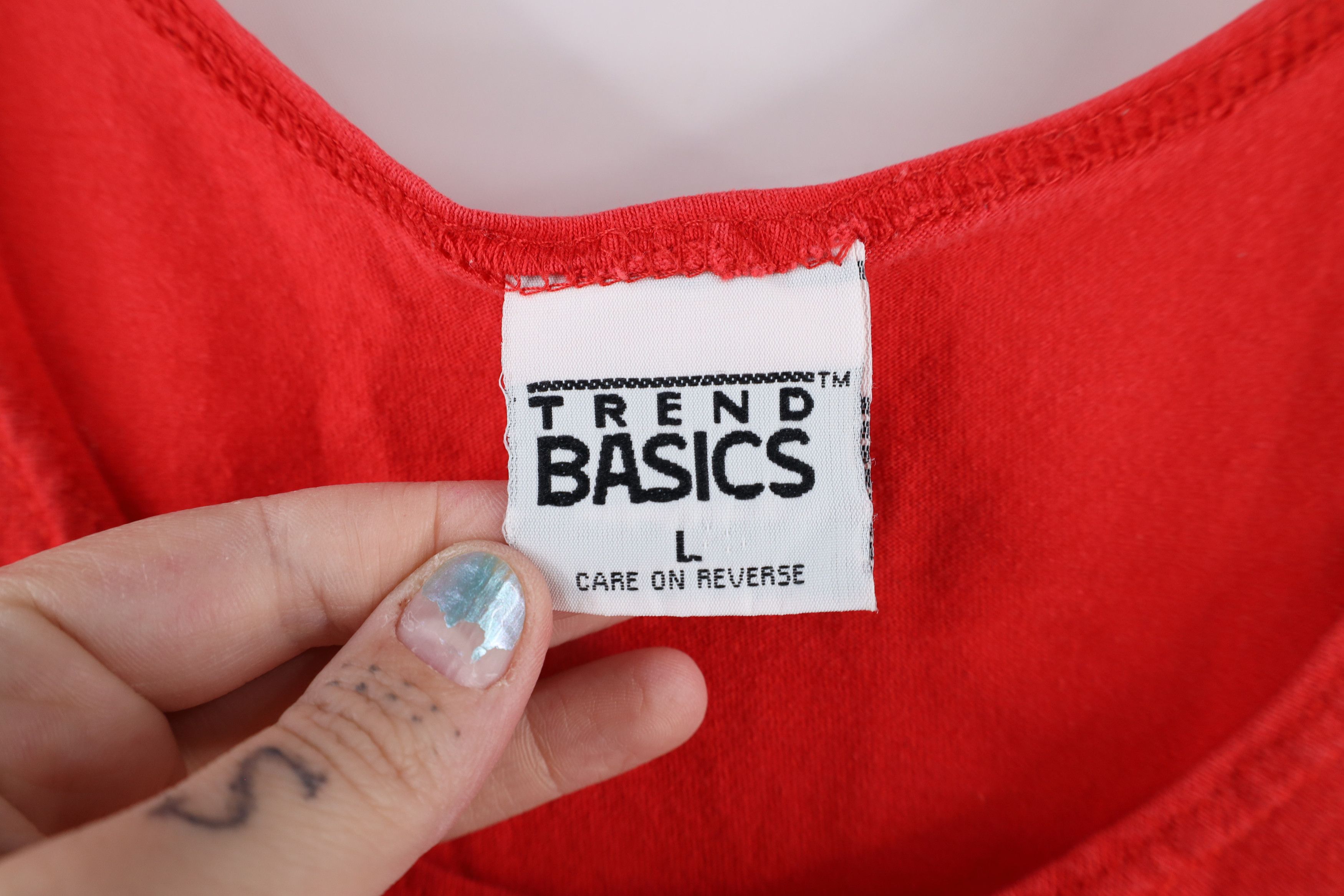 Vintage Vintage 90s Streetwear Tank Top T-Shirt Red Cotton USA Size US L / EU 52-54 / 3 - 5 Thumbnail