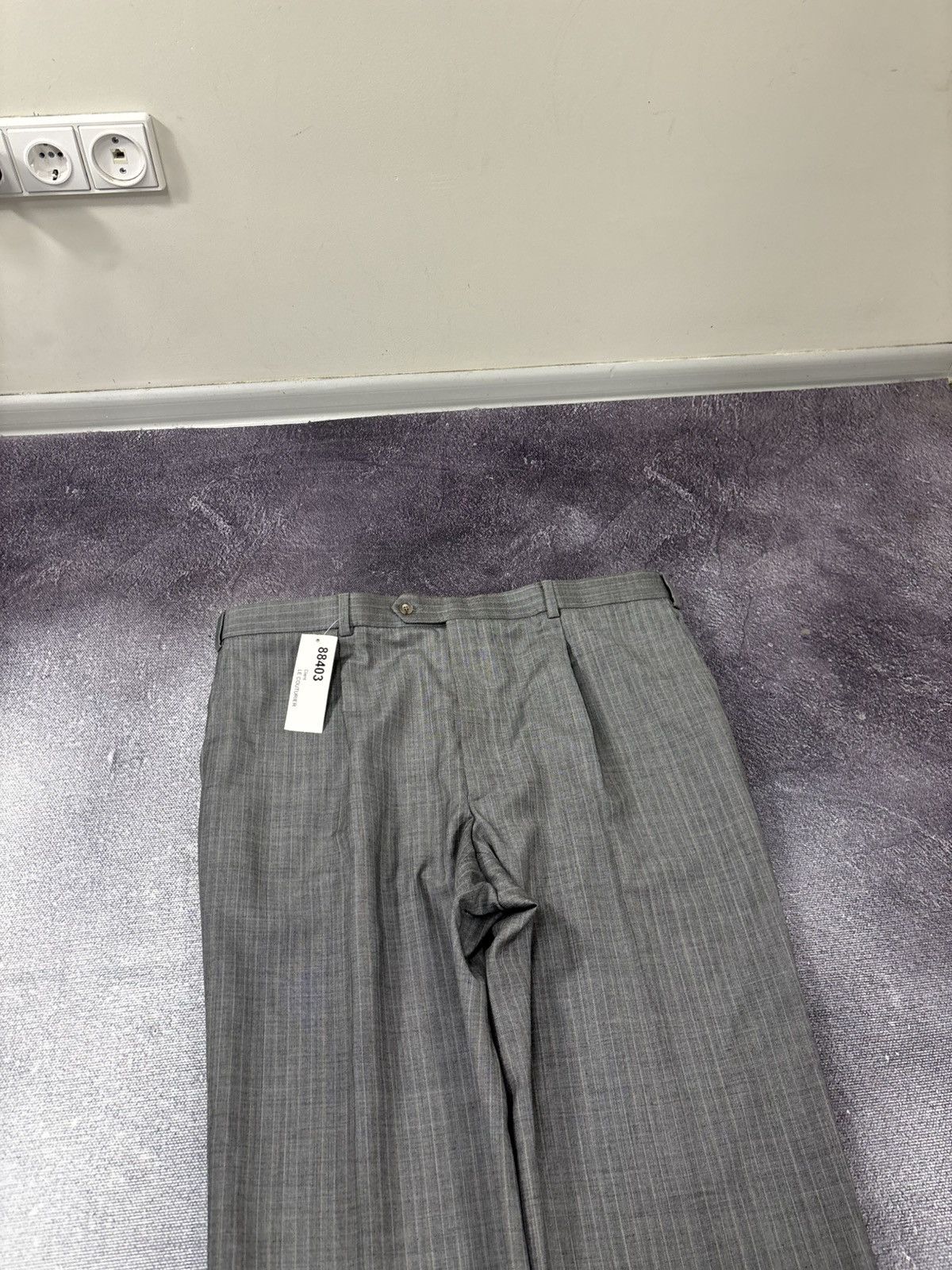 Other Bespoke Dormeuil Men’s 2-Piece Grey Pinstripe Wool Suit Size 52R - 14 Thumbnail