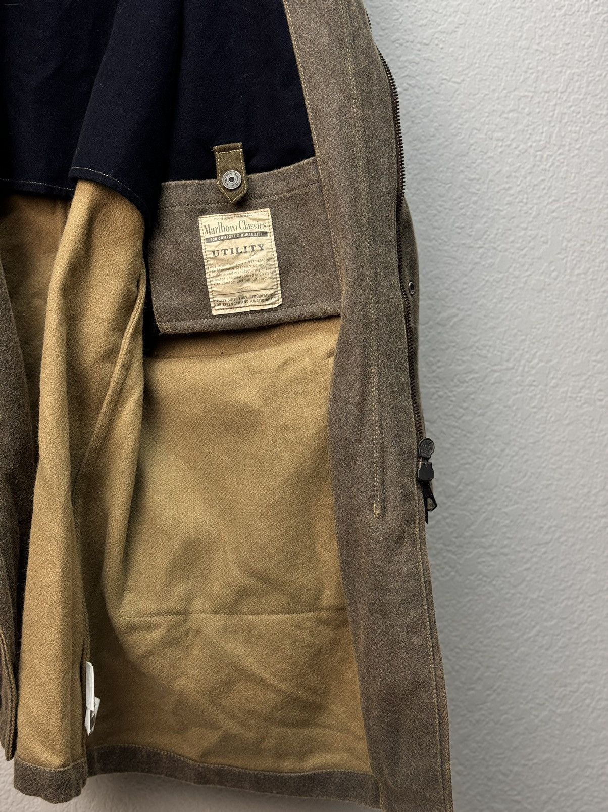 Marlboro Vintage Marlboro Classics Brown Jacket Made Italy Coat Size US XL / EU 56 / 4 - 13 Thumbnail