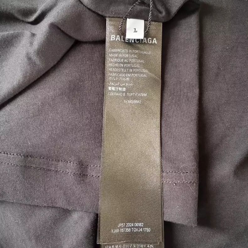 Balenciaga Balenciaga Hot Style Letter Logo Round Neck Short Sleeve T Size US L / EU 52-54 / 3 - 4 Thumbnail