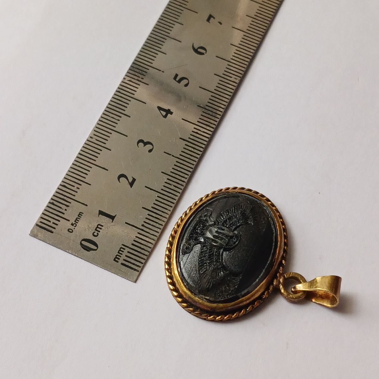 Vintage Vintage brass pendant with engraved eagle design Size ONE SIZE - 4 Thumbnail