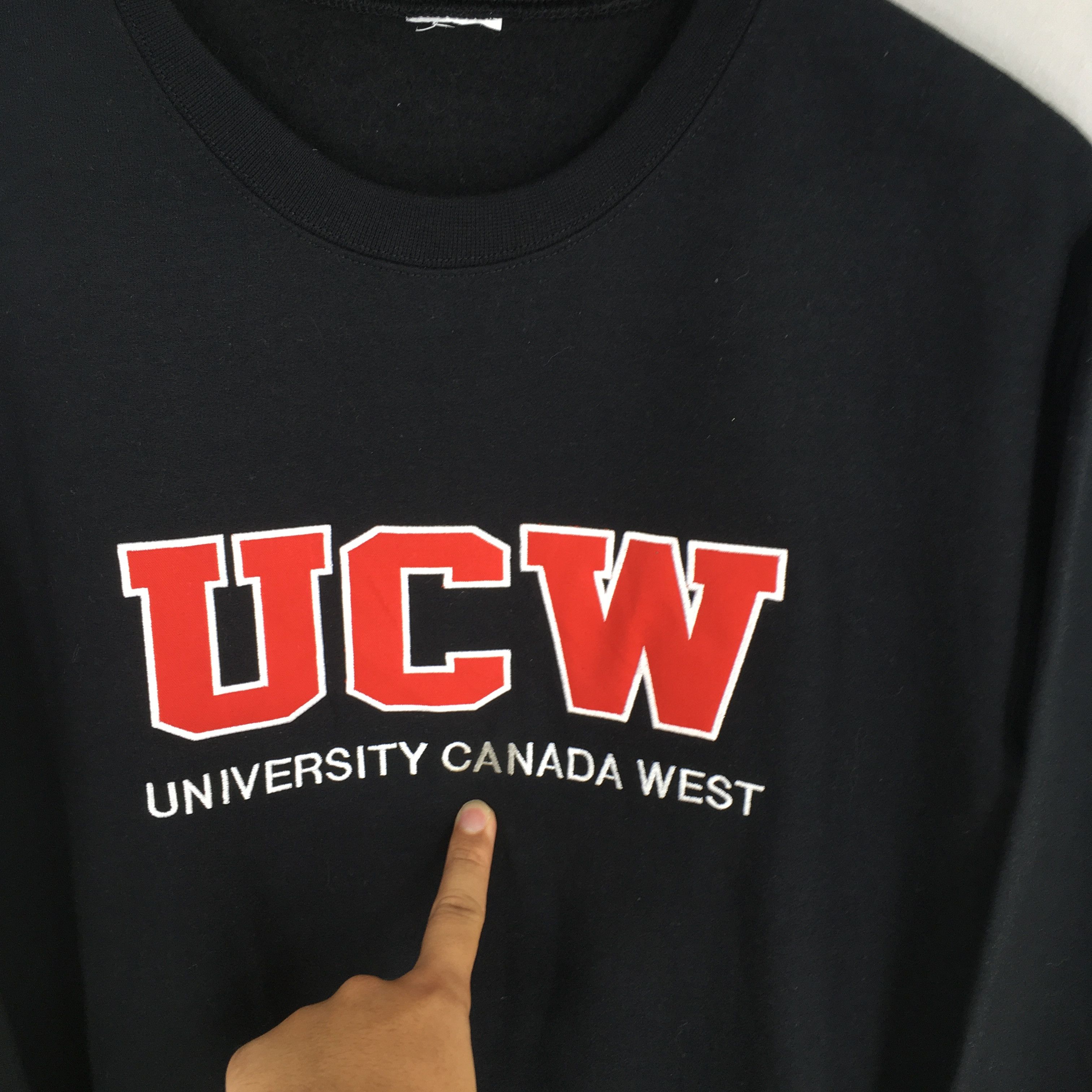 NCAA × Vintage Vintage 90s University of Canada West Black Sweatshirt S Size US S / EU 44-46 / 1 - 4 Thumbnail
