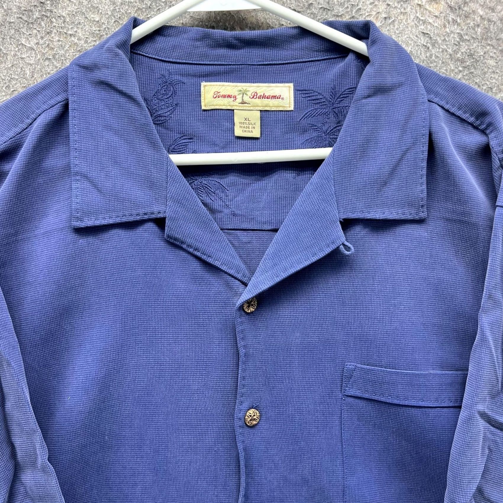 Tommy Bahama Tommy Bahama Shirt Mens XL Blue Silk Camp Short Sleeve Button Front Casual Vintage Size US XL / EU 56 / 4 - 7 Thumbnail