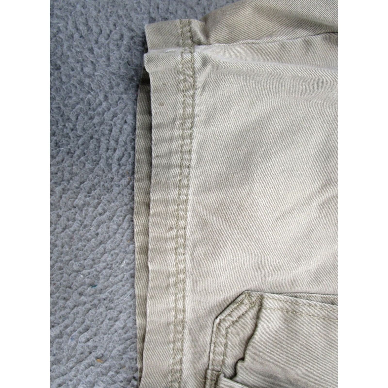 Vintage UNIONBAY Cargo Shorts Mens Beige Y2K Casual Mid Rise Size 36 Skater Grunge Size US 36 / EU 52 - 2 Thumbnail